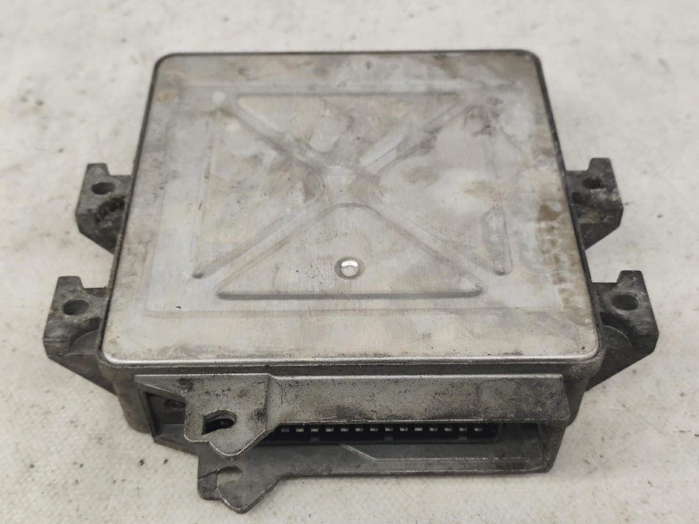 Engine control unit / ECU PEUGEOT 106 II (1A_, 1C_) Imagem-1