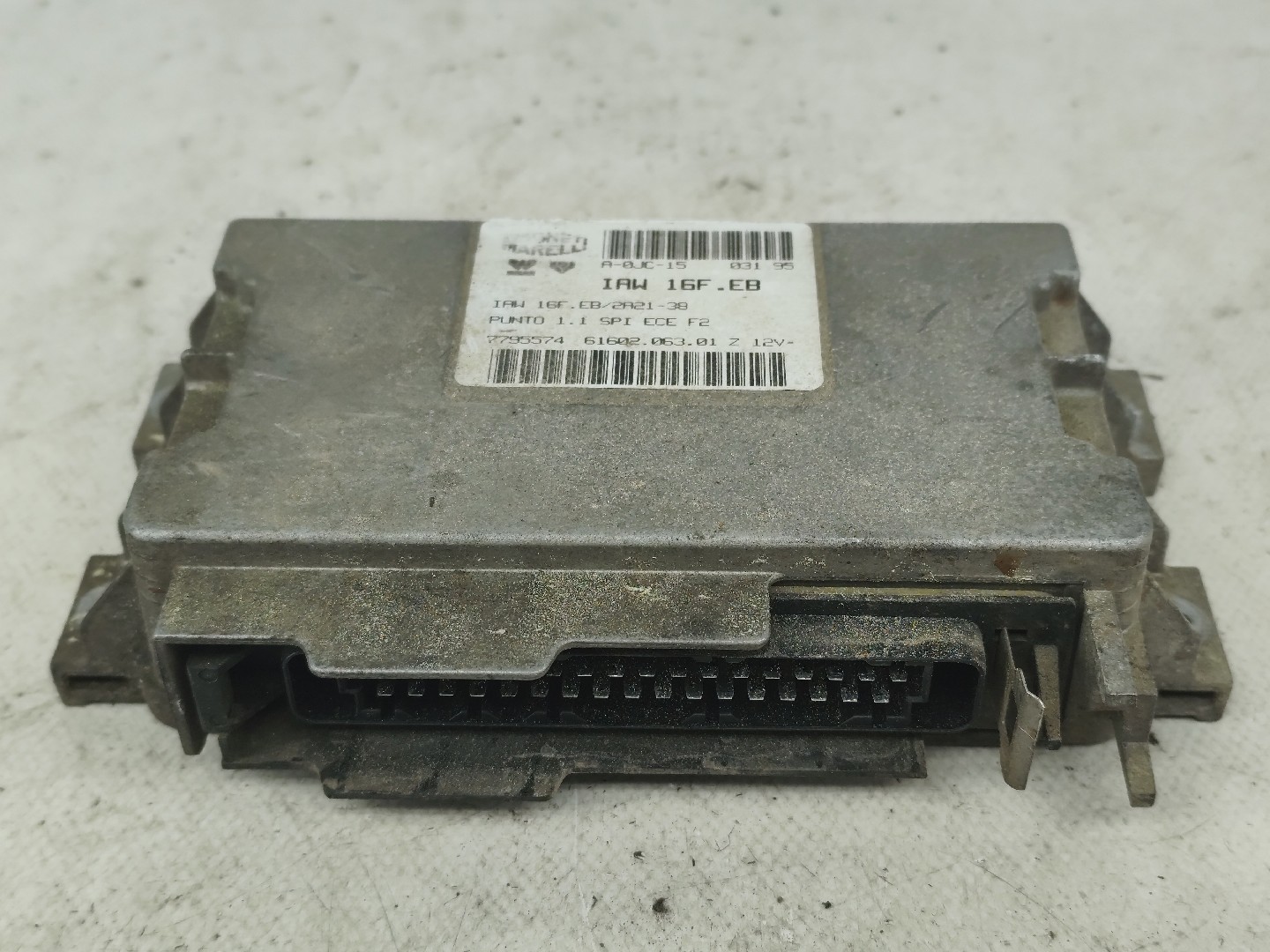Engine control unit / ECU FIAT Punto (176_) Imagem-0