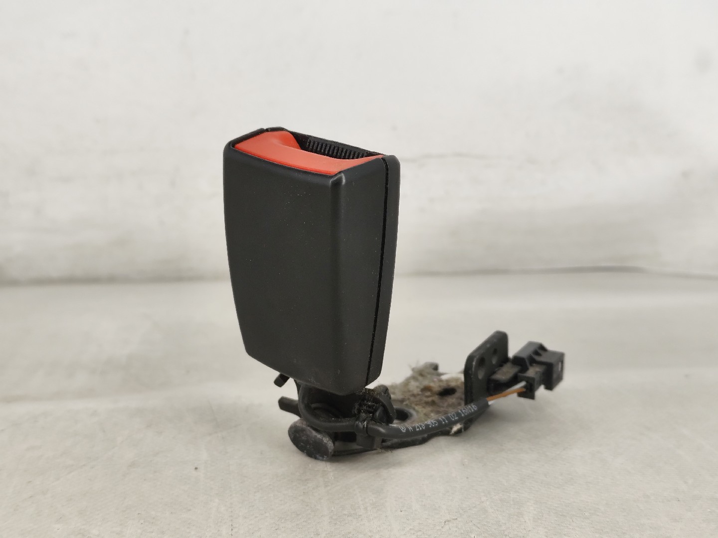 Encaixe de cinto trás esquerdo MERCEDES-BENZ Classe E Carrinha (S213) Imagem-0