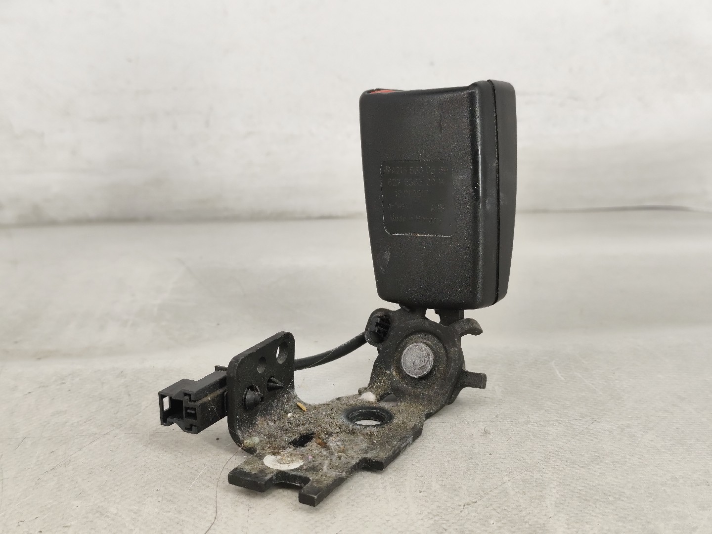 Encaixe de cinto trás esquerdo MERCEDES-BENZ Classe E Carrinha (S213) Imagem-2