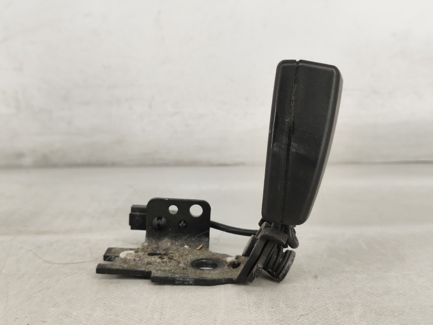 Encaixe de cinto trás esquerdo MERCEDES-BENZ Classe E Carrinha (S213) Imagem-3