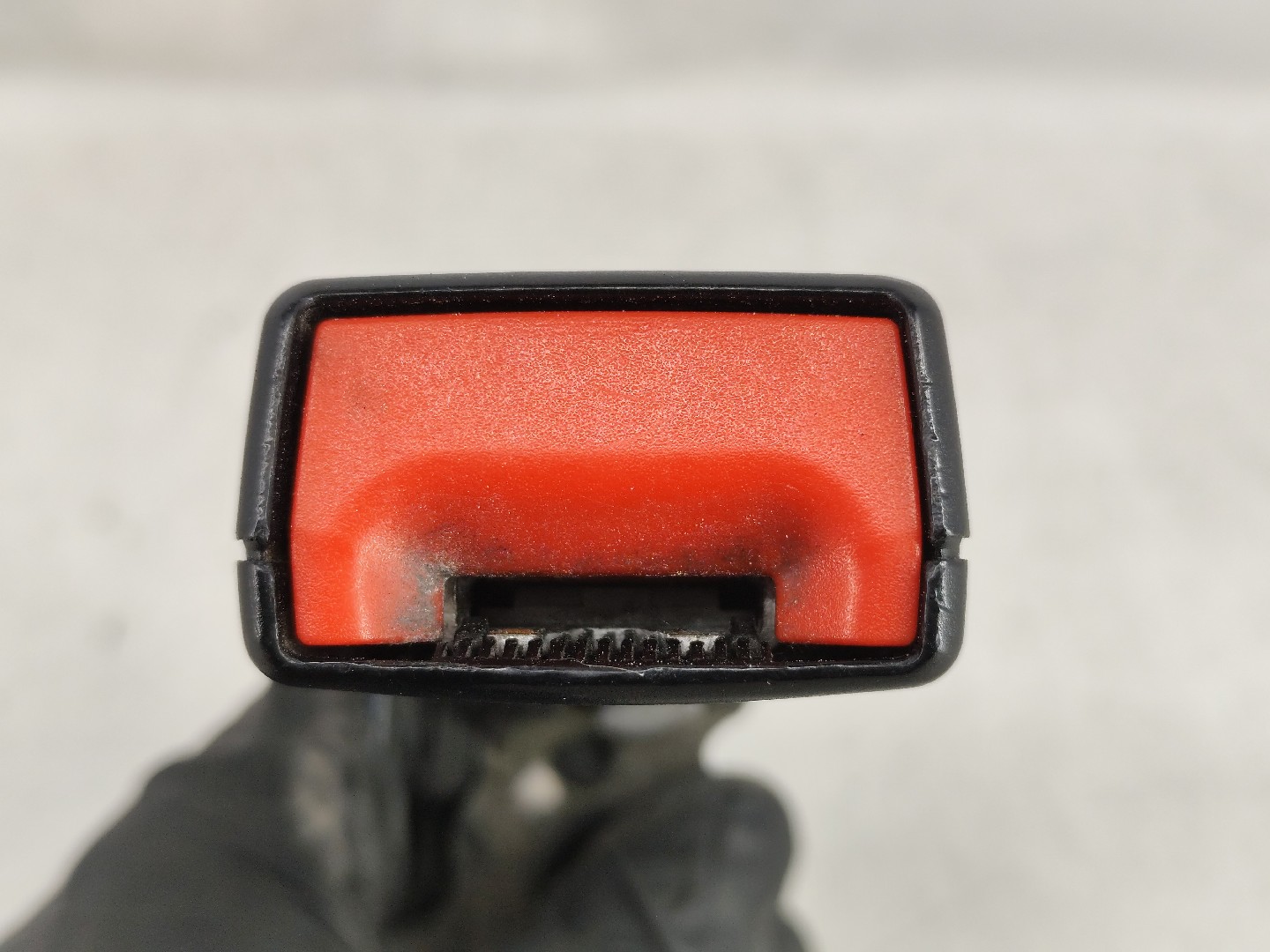 Encaixe de cinto trás esquerdo MERCEDES-BENZ Classe E Carrinha (S213) Imagem-4