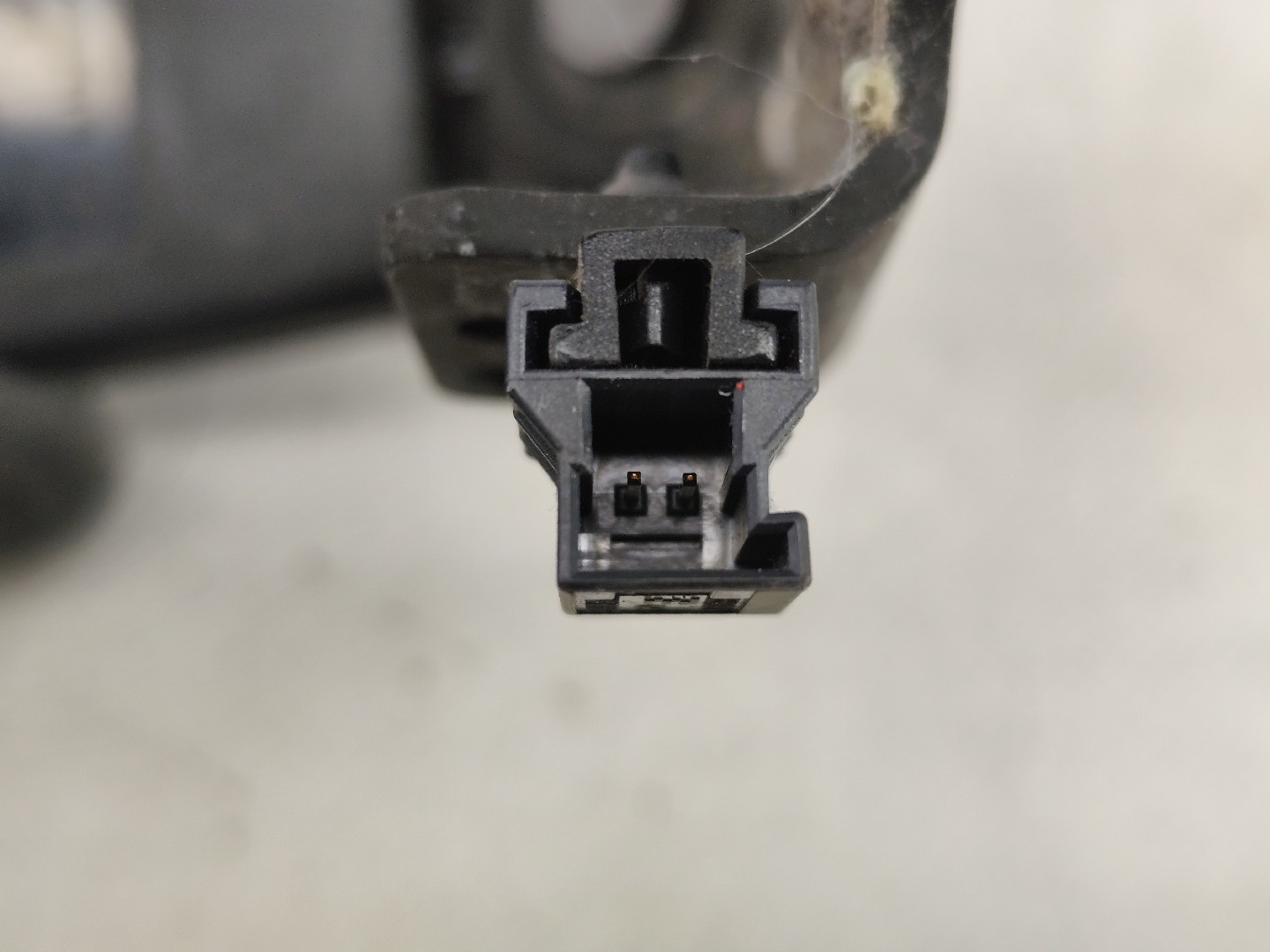 Encaixe de cinto trás esquerdo MERCEDES-BENZ Classe E Carrinha (S213) Imagem-5