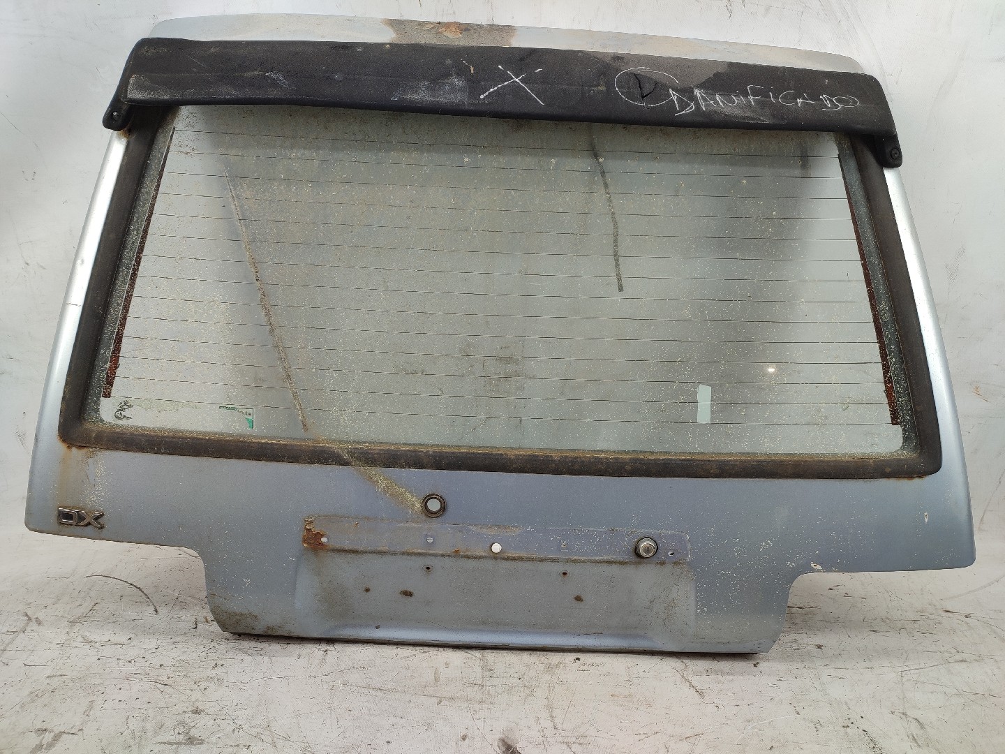 Porta / tampa da mala TOYOTA Corolla Sedan (_E8_) Imagem-0