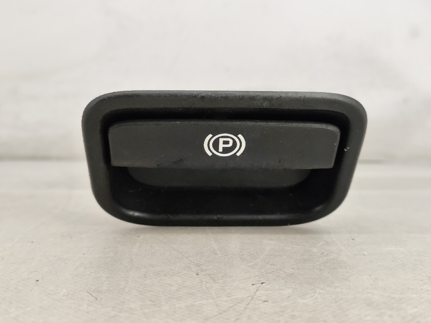 Travão de mão / parque PORSCHE Cayenne (9PA) Imagem-0