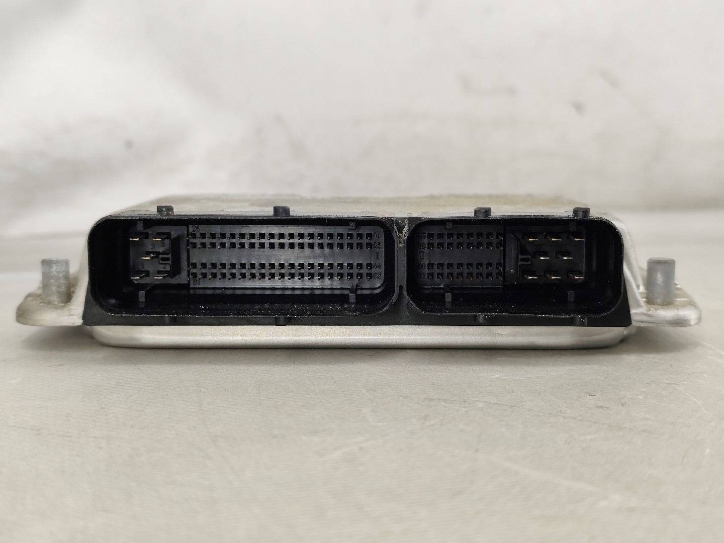 Engine control unit / ECU PORSCHE Cayenne (9PA) Imagem-2