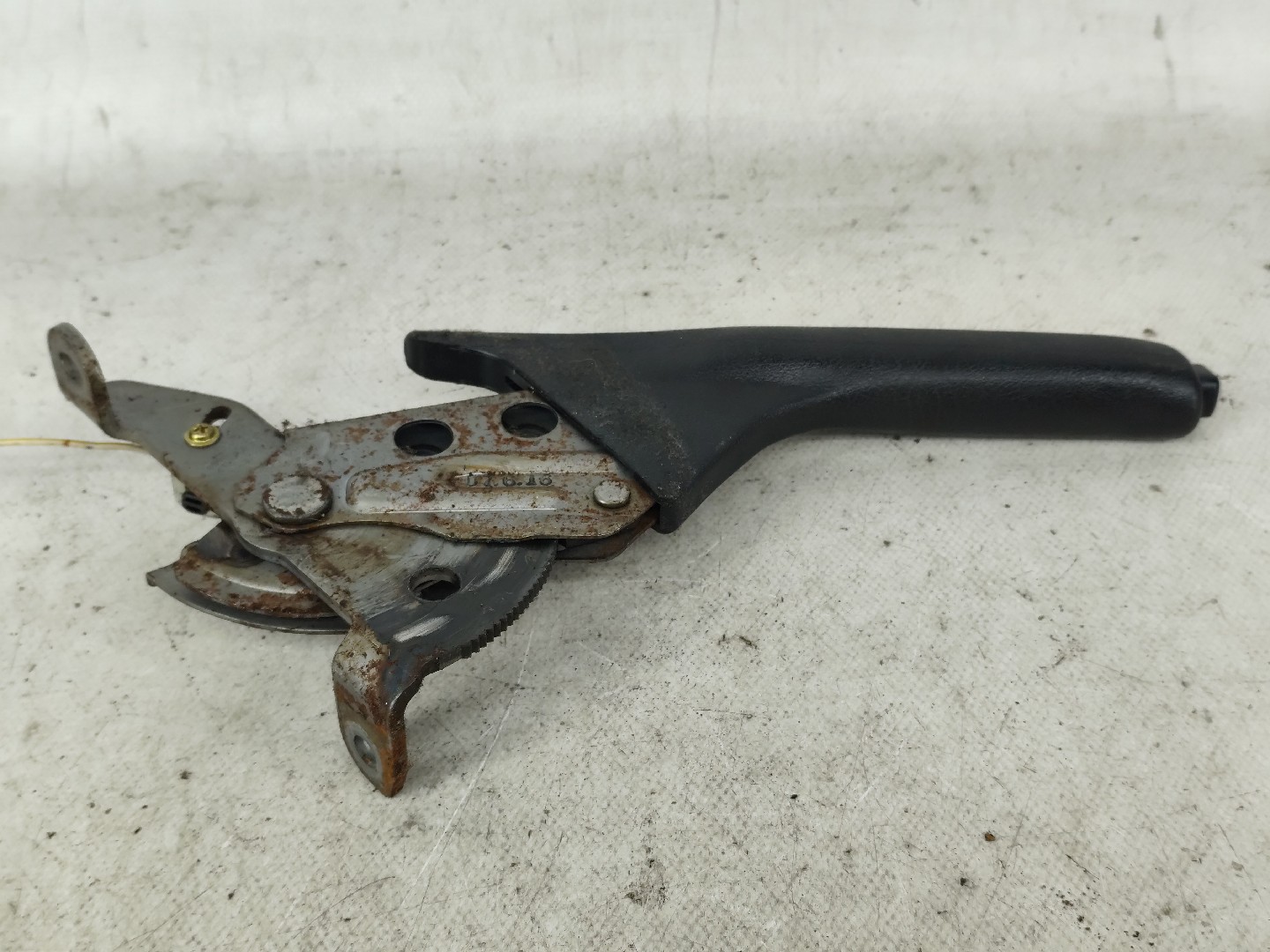 Freno de mano / estacionamento  MAZDA 323 C V (BA) Imagem-1