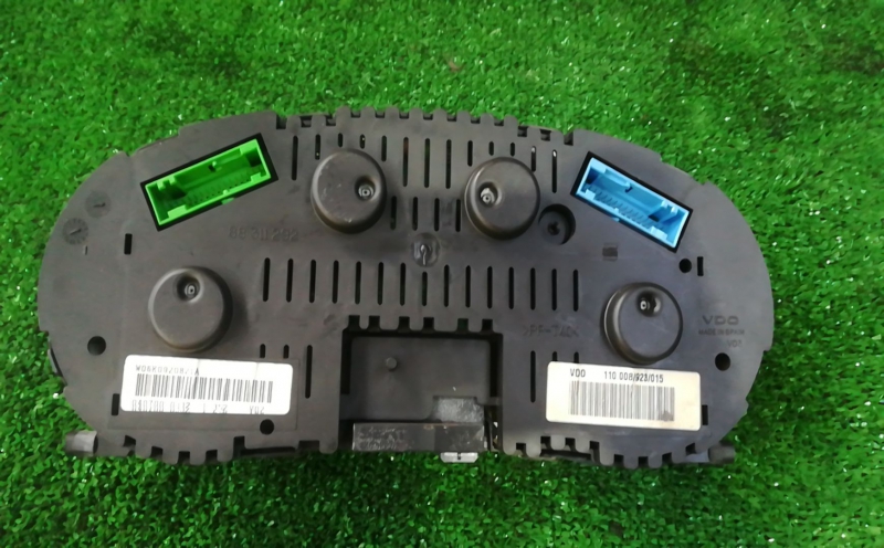 Quadrante / Cuadro de instrumentos SEAT Ibiza II (6K1) Imagem-1