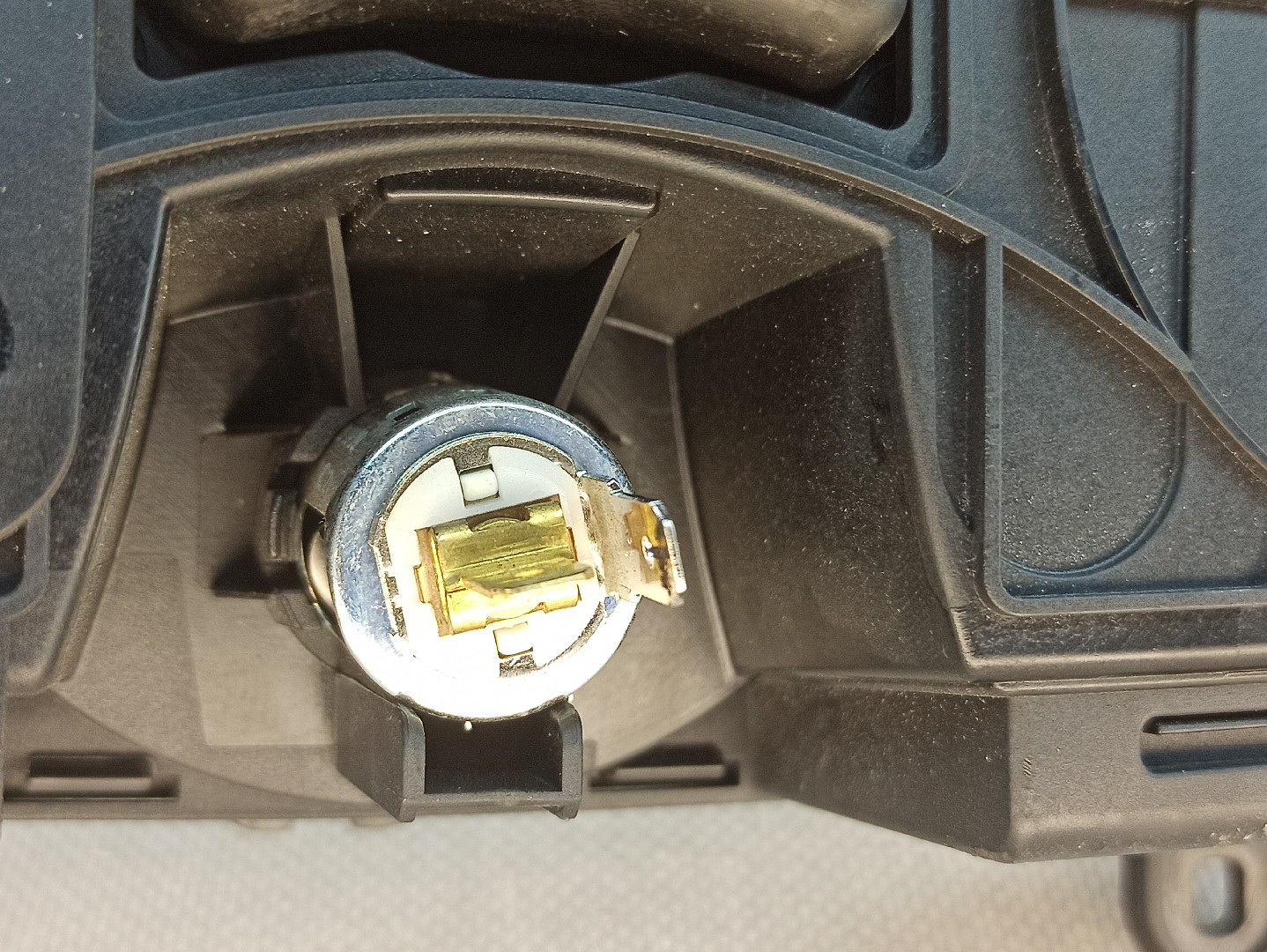 Portabicchieri BMW 5 Gran Turismo (F07) Imagem-6