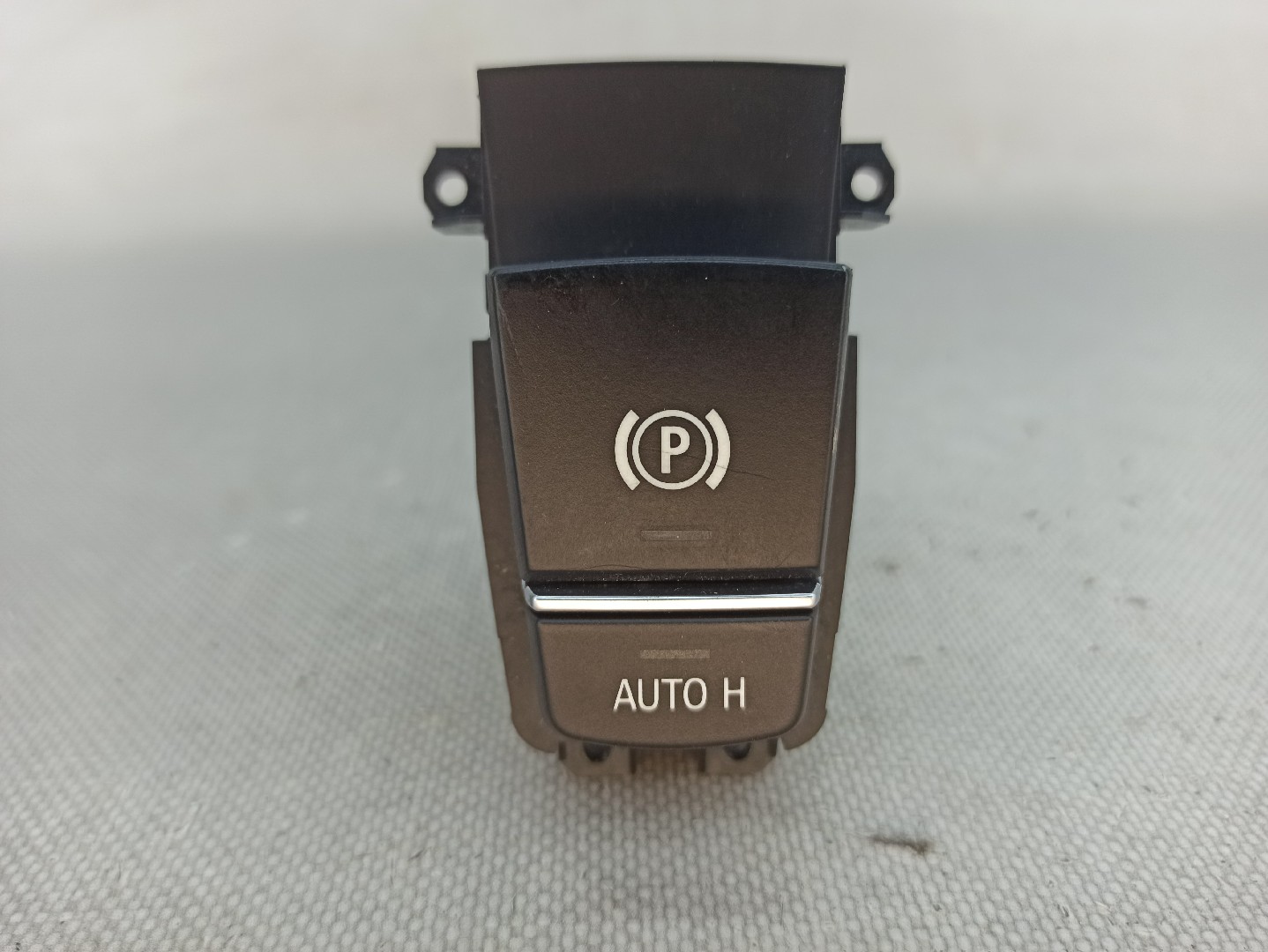 Travão de mão / parque BMW 5 Gran Turismo (F07) Imagem-0