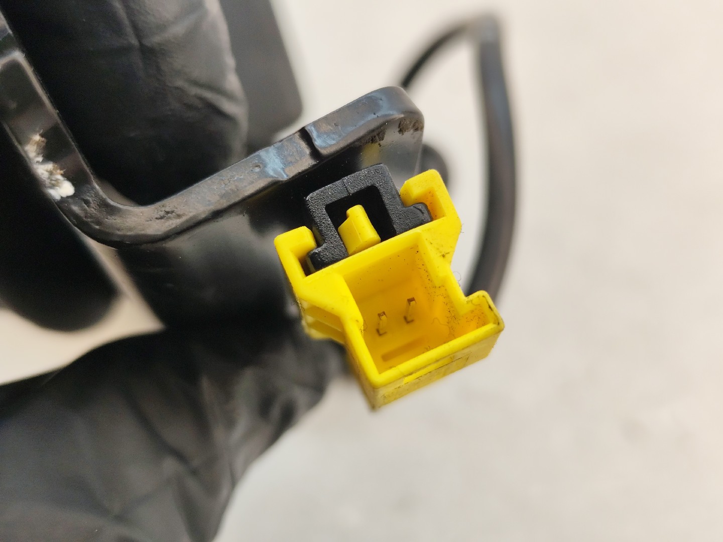 Fibbia cintura posteriore sinistra MERCEDES-BENZ Classe E Coupé (C207) Imagem-5