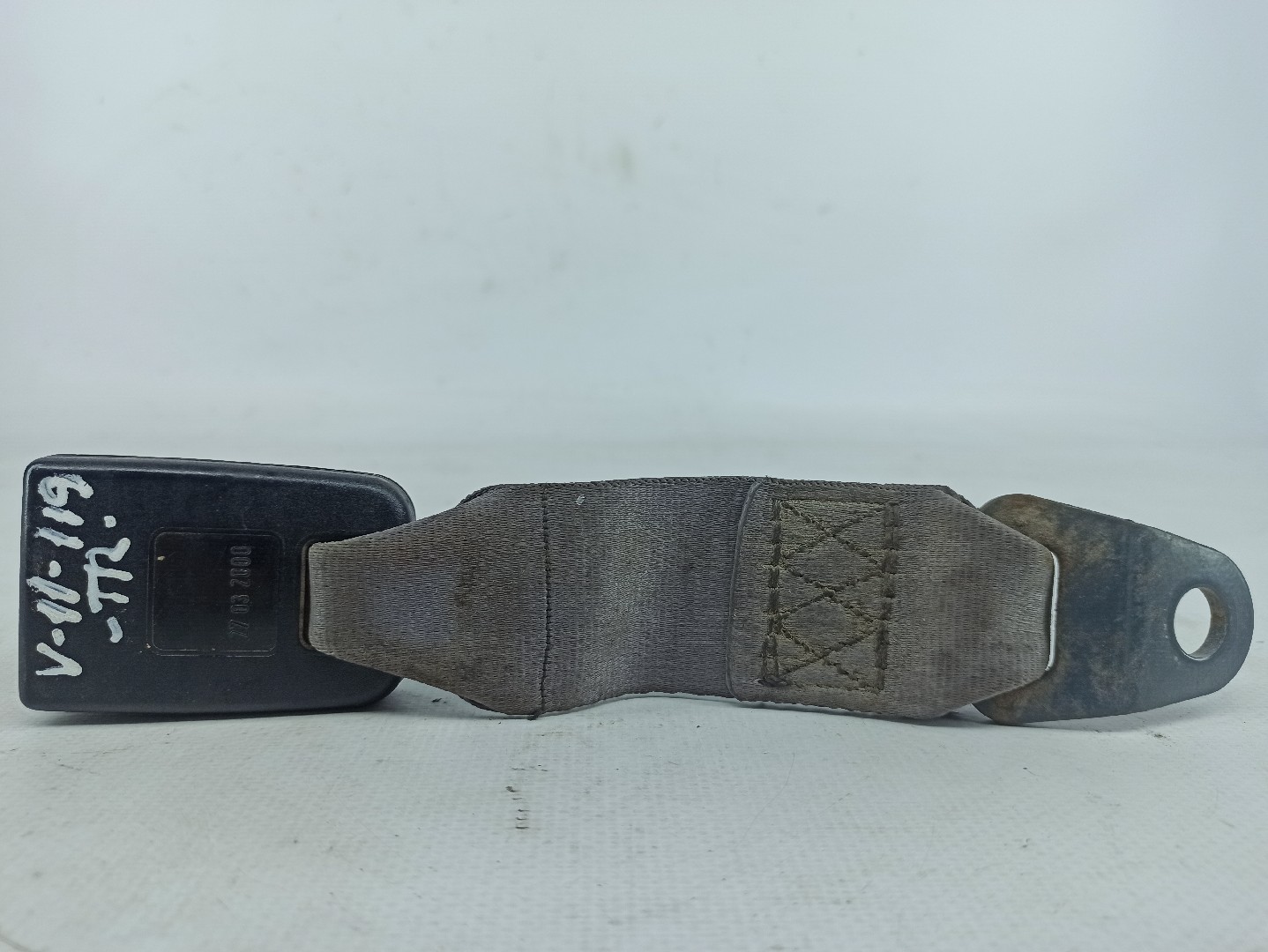 Fibbia cintura posteriore sinistra NISSAN Patrol III Hardtop (K260) Imagem-1