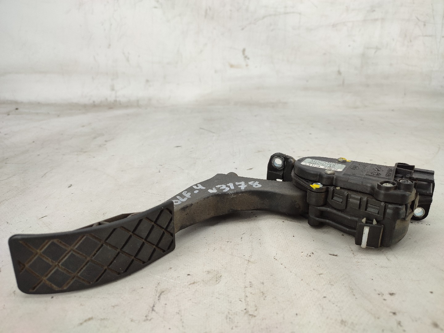 Módulo genérico VOLKSWAGEN Golf IV (1J1) Imagem-0