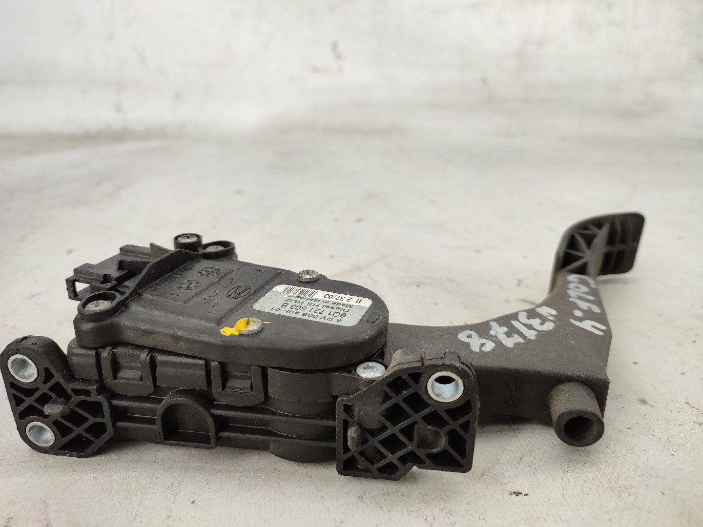 Módulo genérico VOLKSWAGEN Golf IV (1J1) Imagem-2