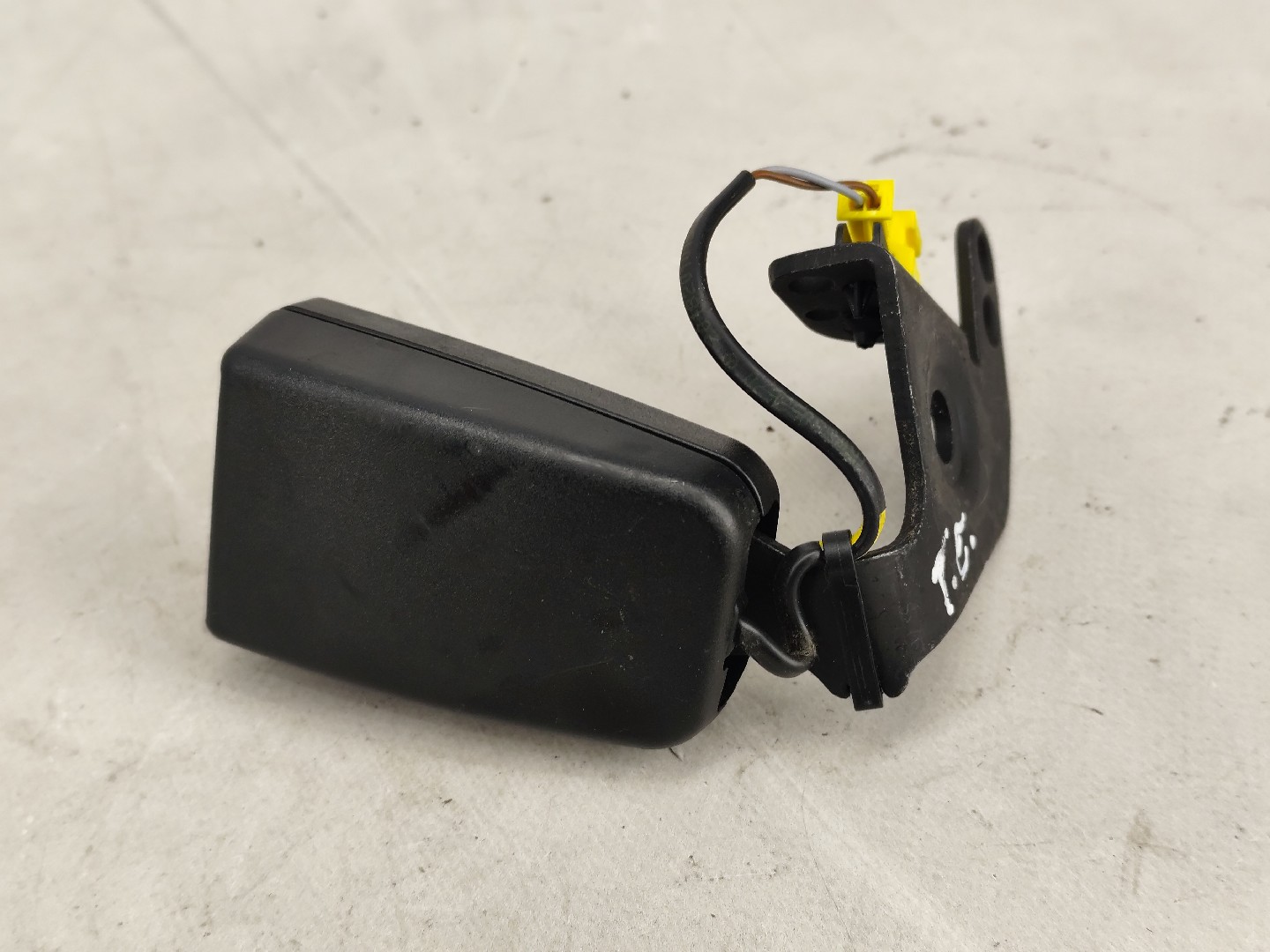 Fibbia cintura posteriore sinistra MERCEDES-BENZ Classe C (W204) Imagem-1