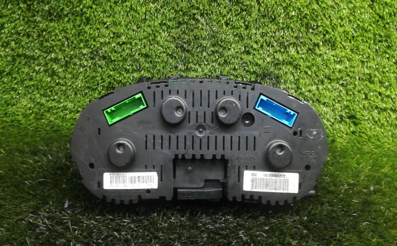 Quadrante / Cuadro de instrumentos SEAT Ibiza II (6K1) Imagem-1