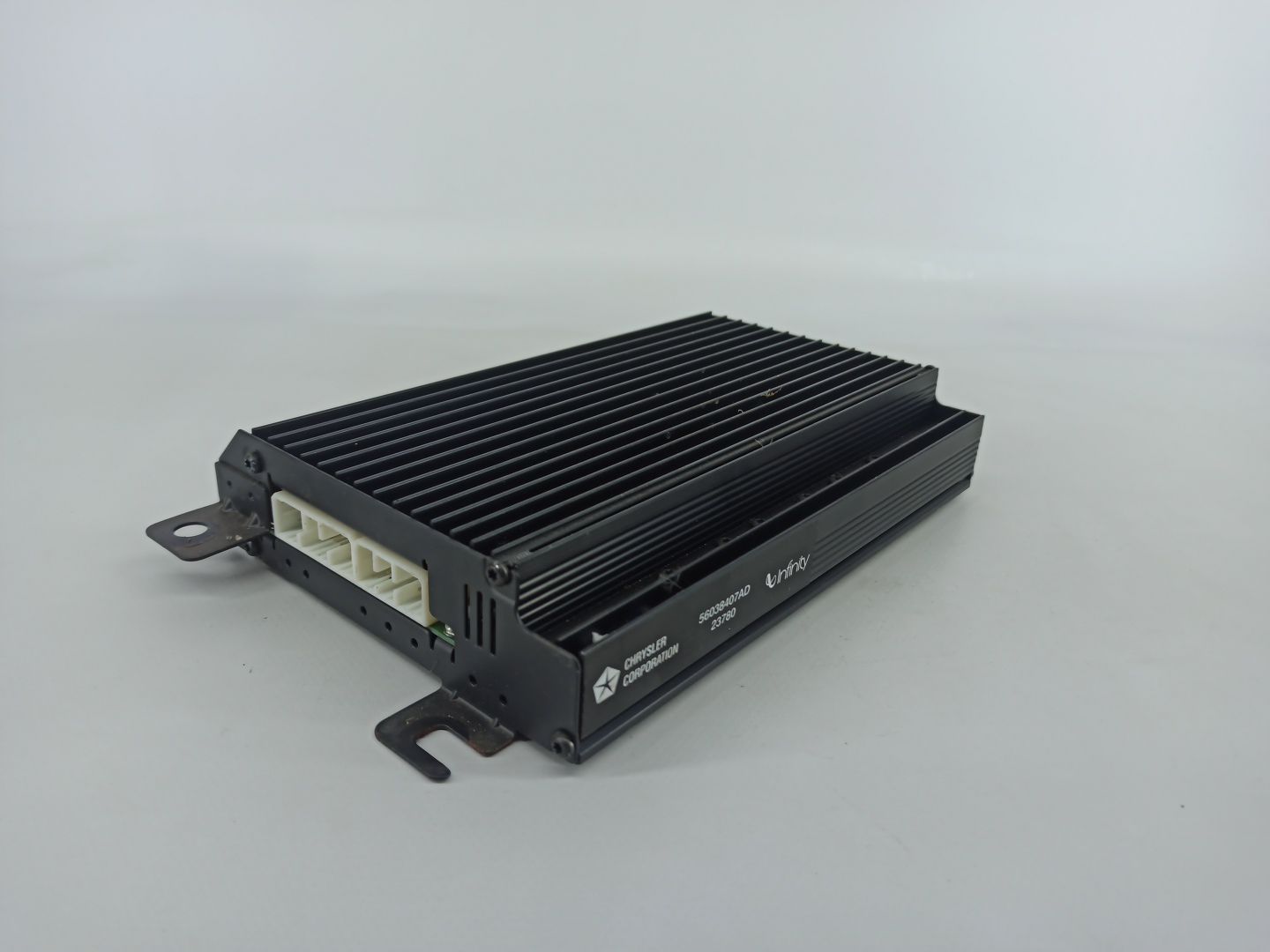 Amplificatore Altoparlanti JEEP Grand Cherokee II (WJ, WG) Imagem-3