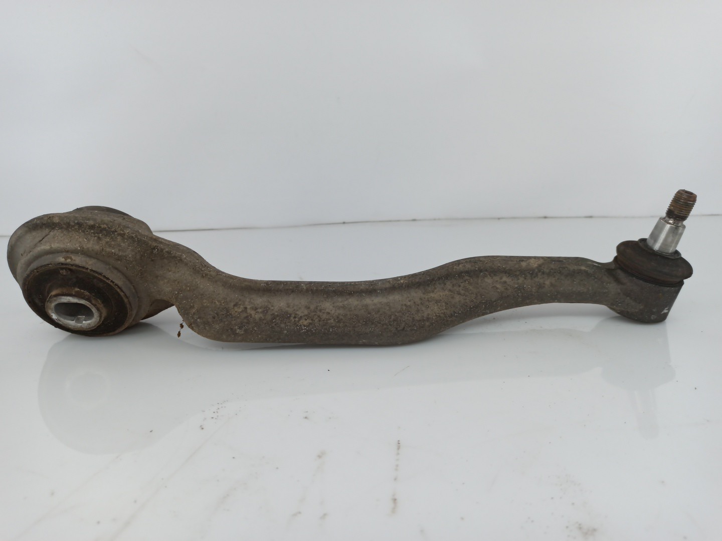 BESTPRICE 2x Braccio Di Controllo Asse Anteriore Inferiore Sinistro E Destro Compatibile Con MERCEDES-BENZ CLS (C219), Classe E (W211), Classe E