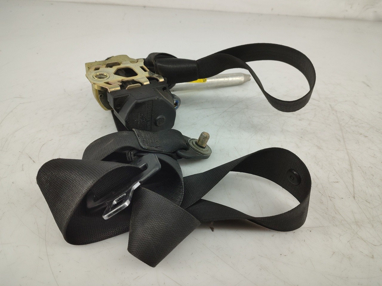 Cinto frente esquerdo MERCEDES-BENZ Classe C (W202) Imagem-2