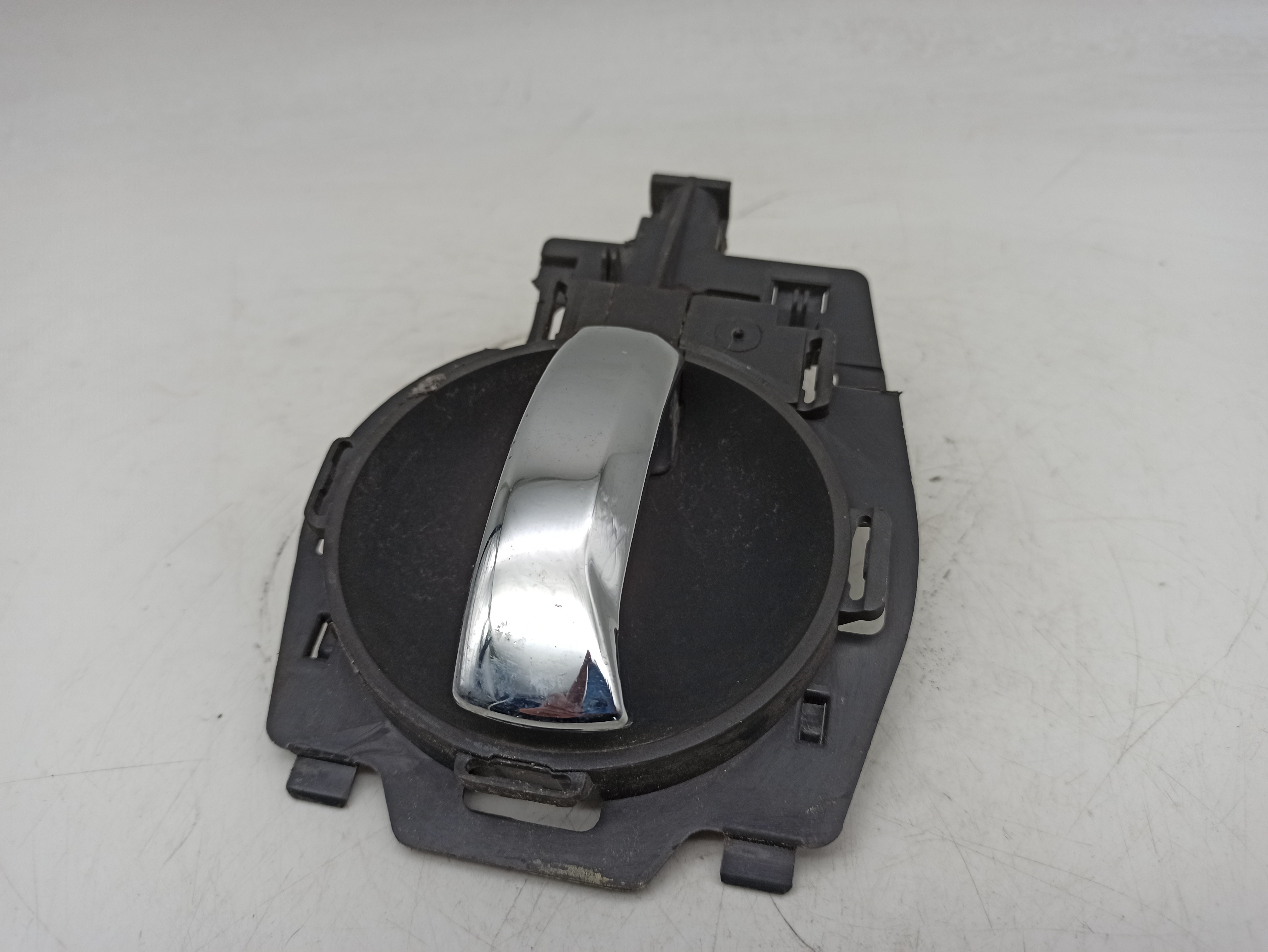 Demander à Peugeott Citroen ZX C-ELYSEE Poignée De Porte Poignée