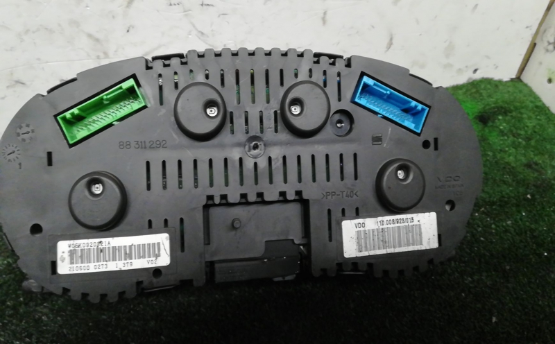 Quadrante / Cuadro de instrumentos SEAT Ibiza II (6K1) Imagem-1
