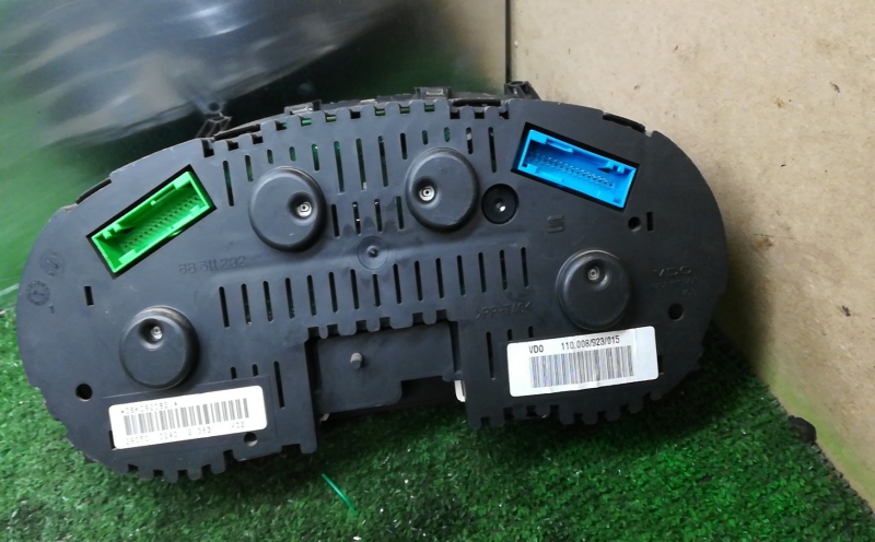 Quadrante / Cuadro de instrumentos SEAT Ibiza II (6K1) Imagem-1