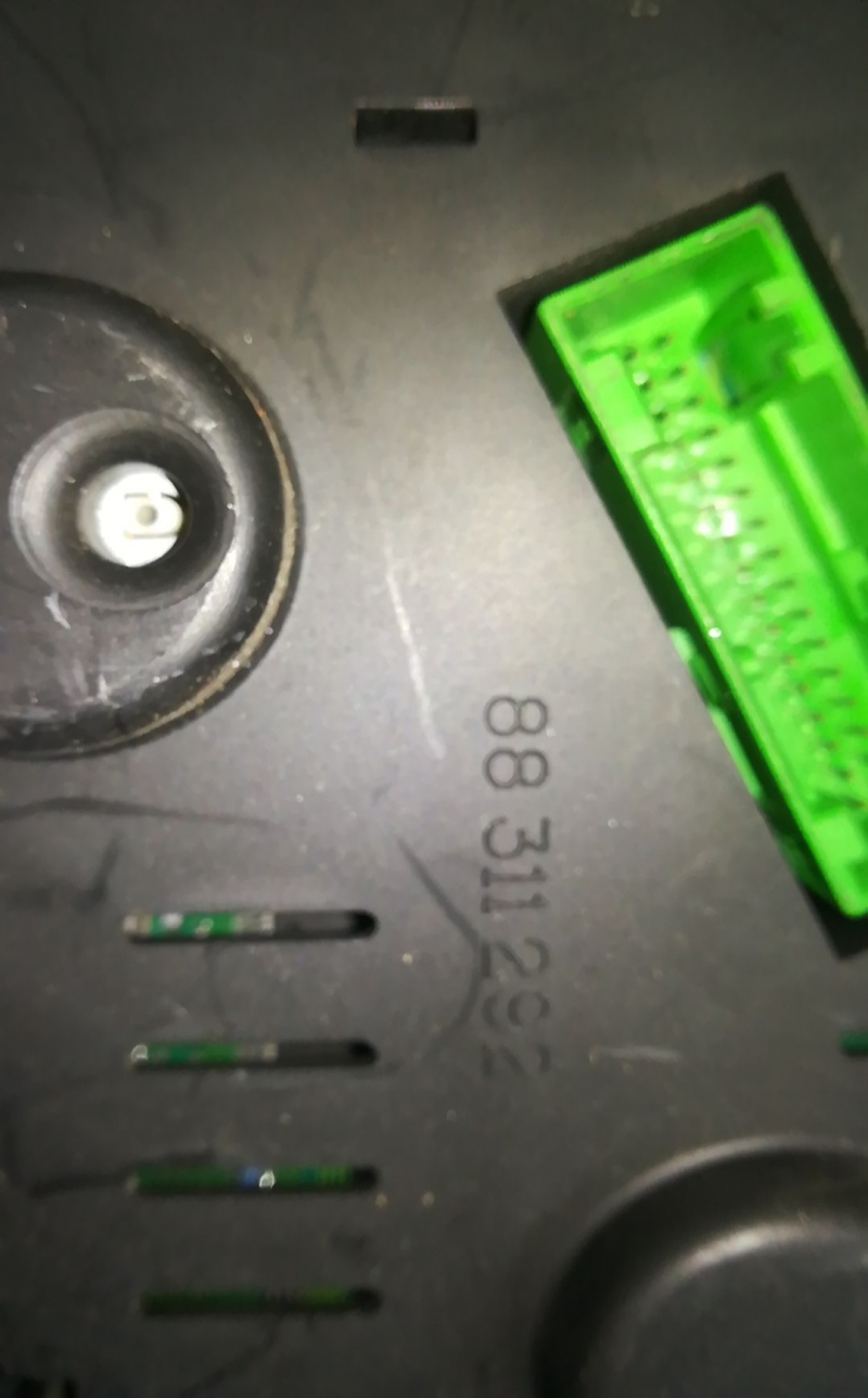 Quadrante / Cuadro de instrumentos SEAT Ibiza II (6K1) Imagem-2