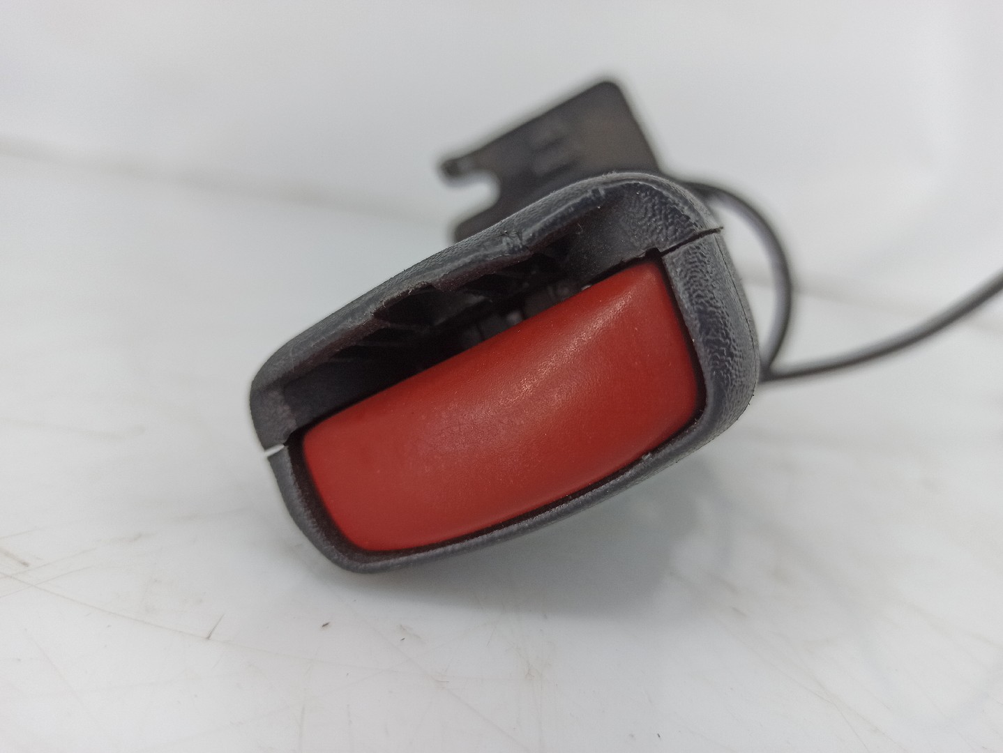 Fibbia cintura posteriore sinistra VOLVO V50 (MW) Imagem-1