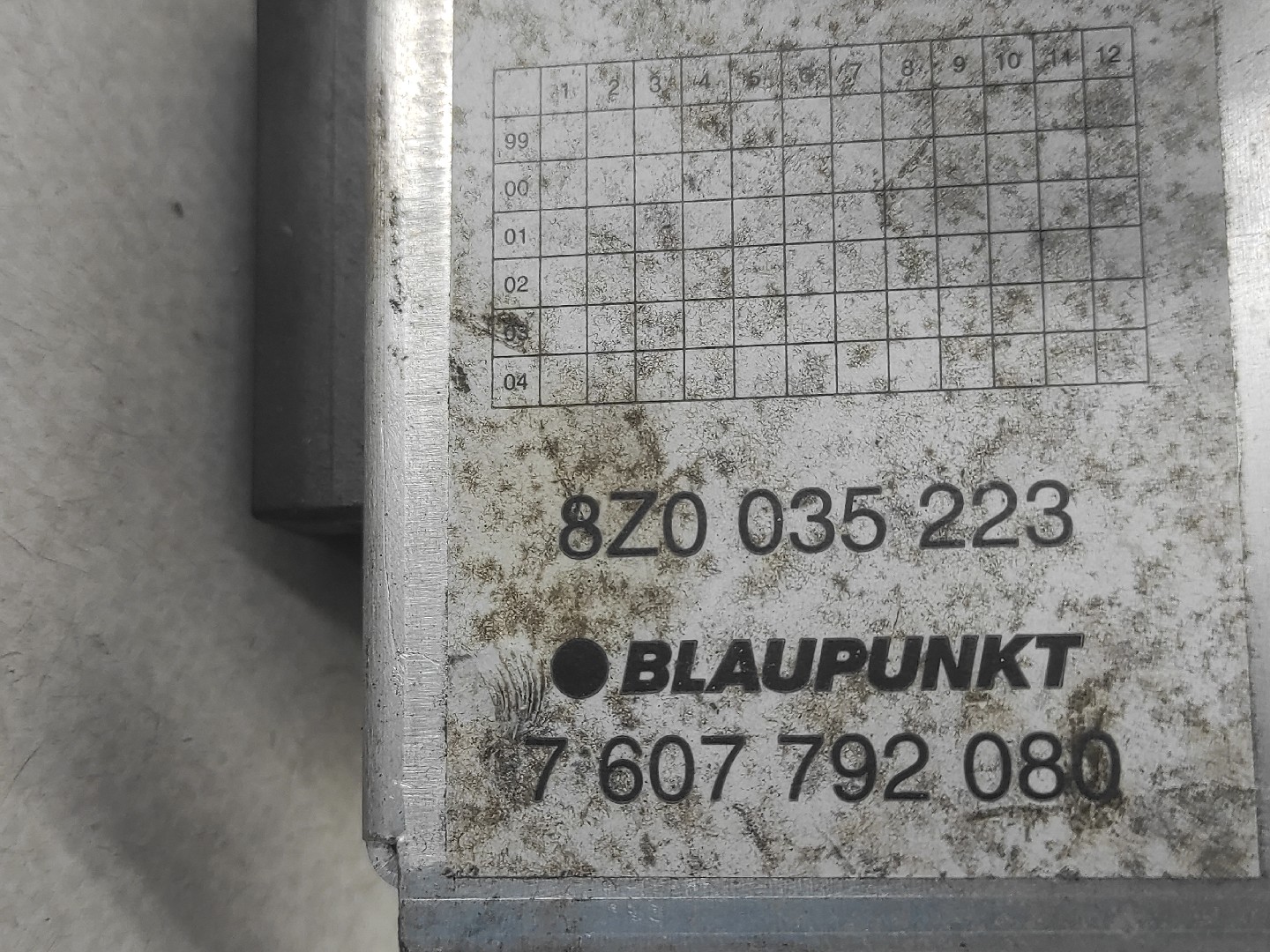 Amplificatore Altoparlanti AUDI A2 (8Z0) Imagem-4