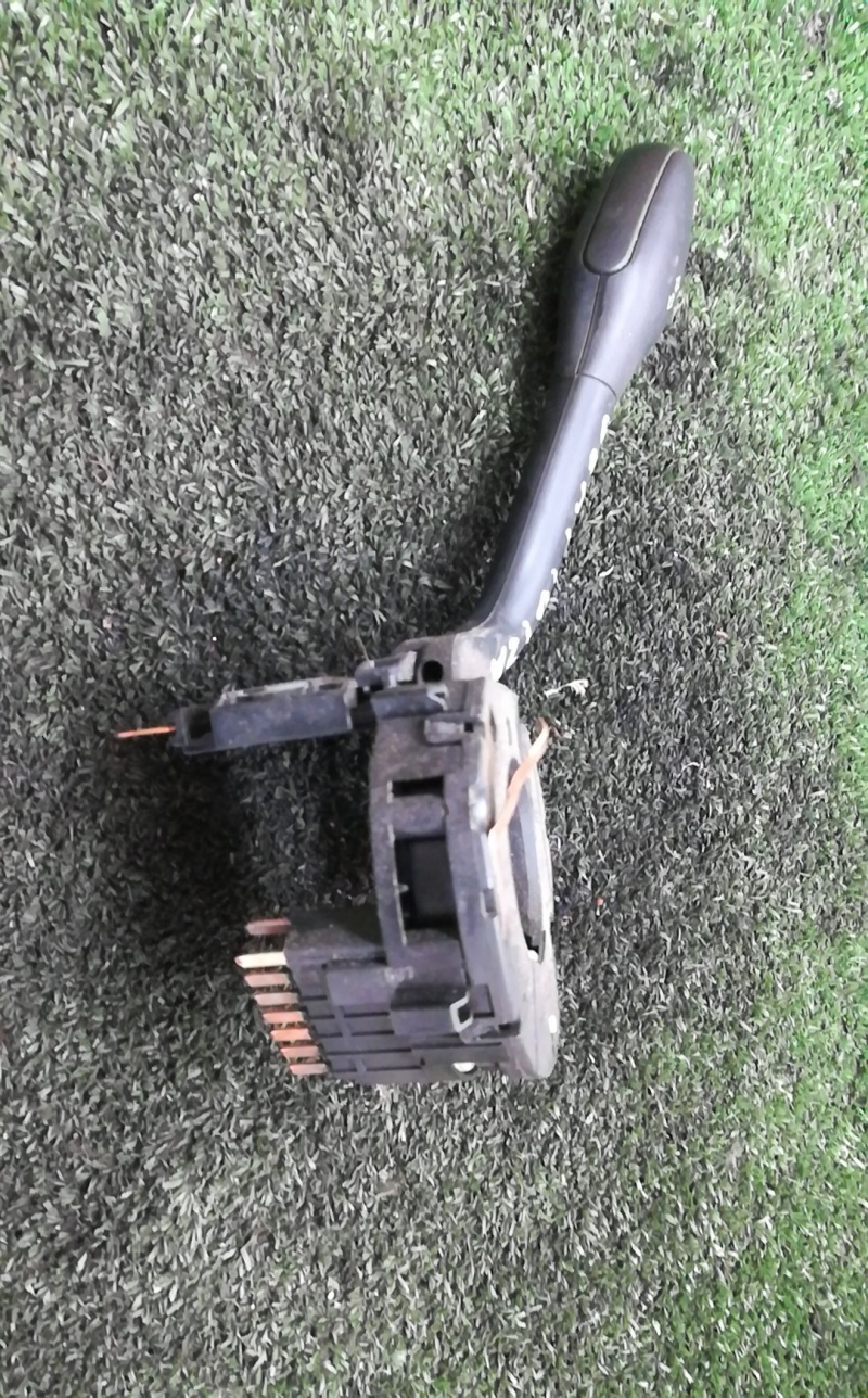 Manípulo pisca-pisca SEAT Ibiza II (6K1) Imagem-2