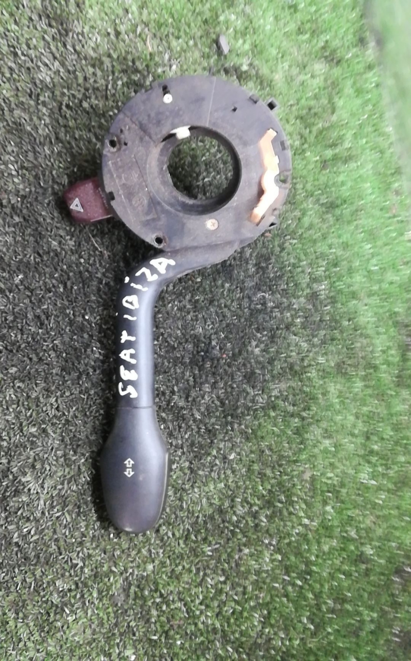 Manípulo pisca-pisca SEAT Ibiza II (6K1) Imagem-3