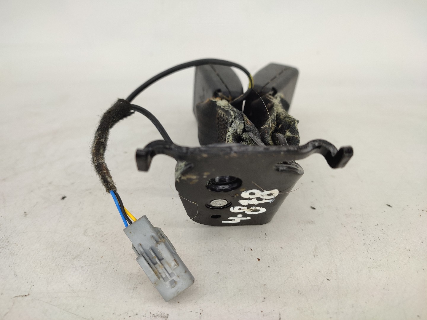 Fibbia cintura posteriore sinistra RENAULT Megane IV Grandtour (K9A/M_) Imagem-1