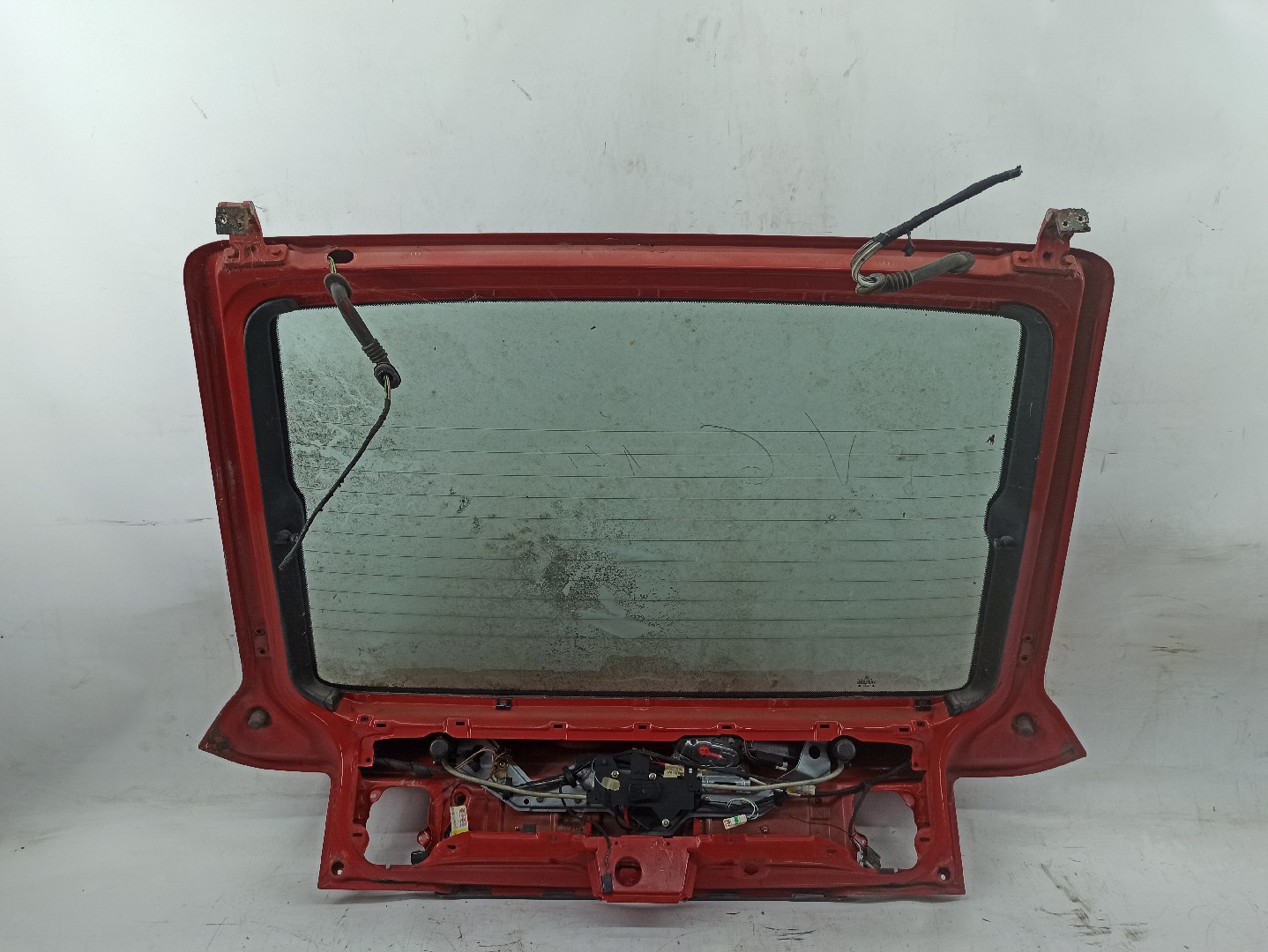 Portón trasero VOLKSWAGEN Corrado Imagem-4