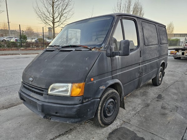 Cylinder head for FORD Transit (E_ _) Recife Used Parts