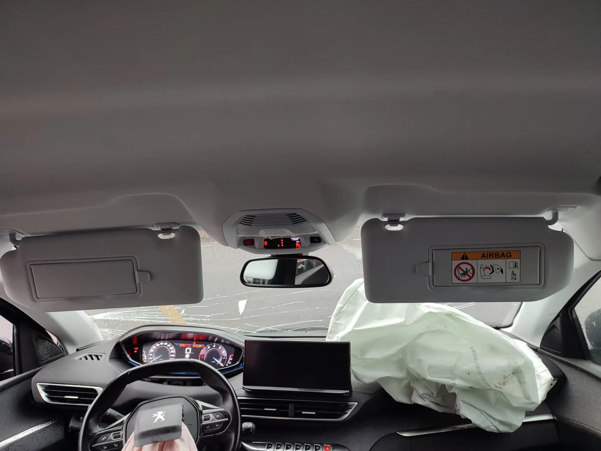 3008 II  PEUGEOT 3008 II (M_) Imagem-18