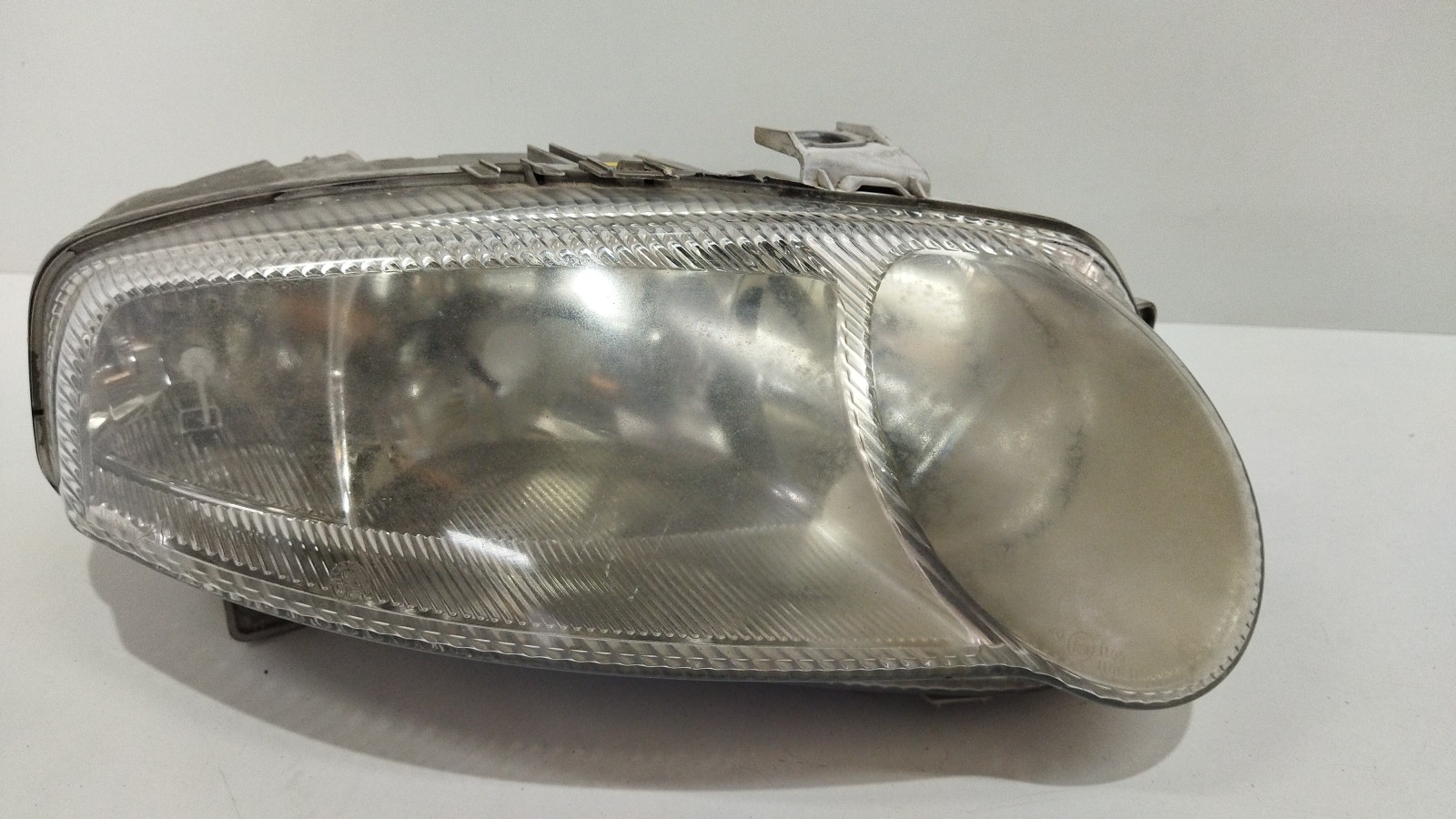 Ótica / farol direita ALFA ROMEO 147 (937_)