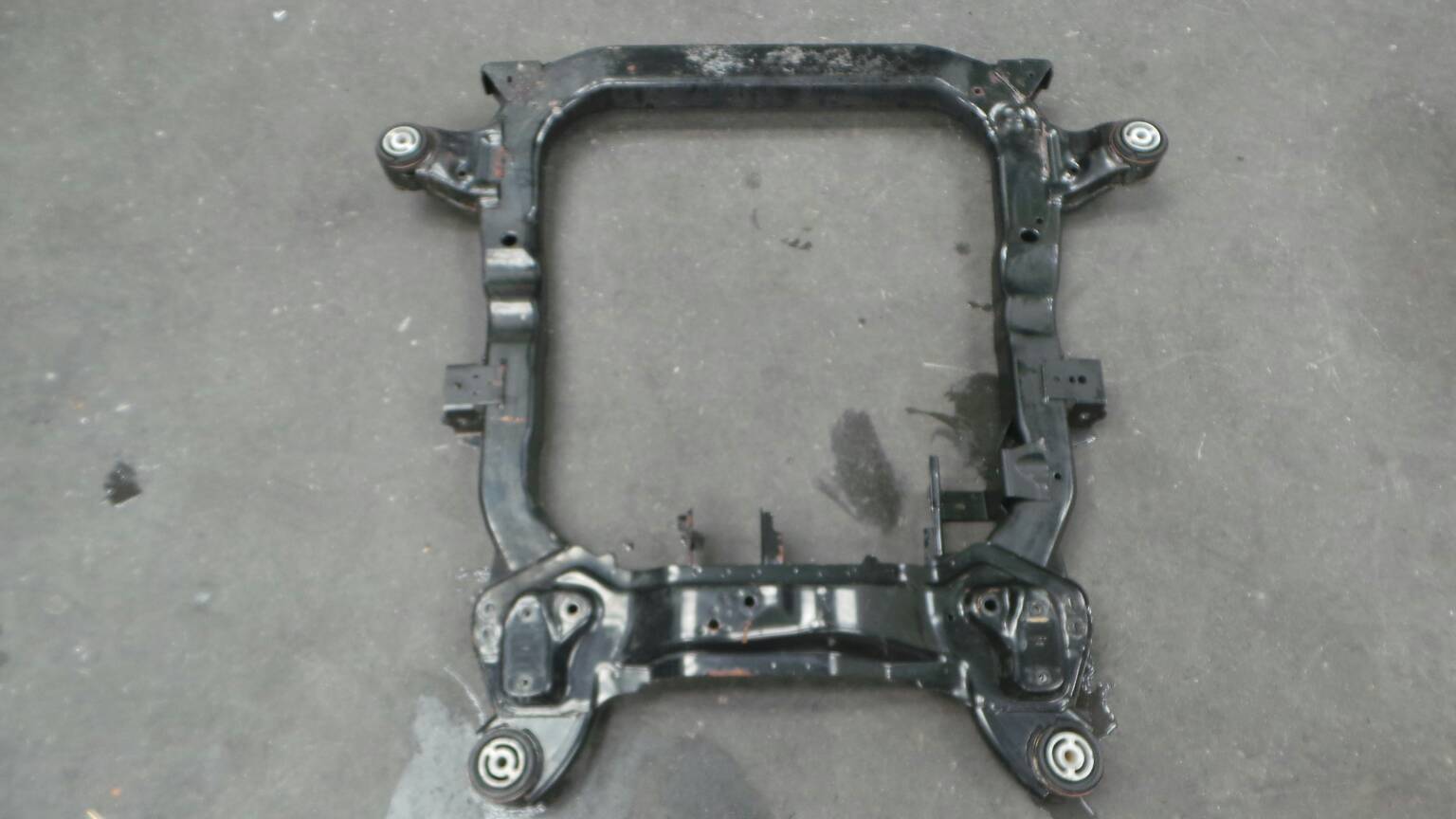 Front subframe SAAB 9-3 Sedan (YS3F)