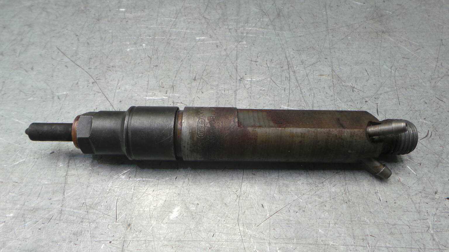 Injector VOLKSWAGEN Golf IV (1J1)