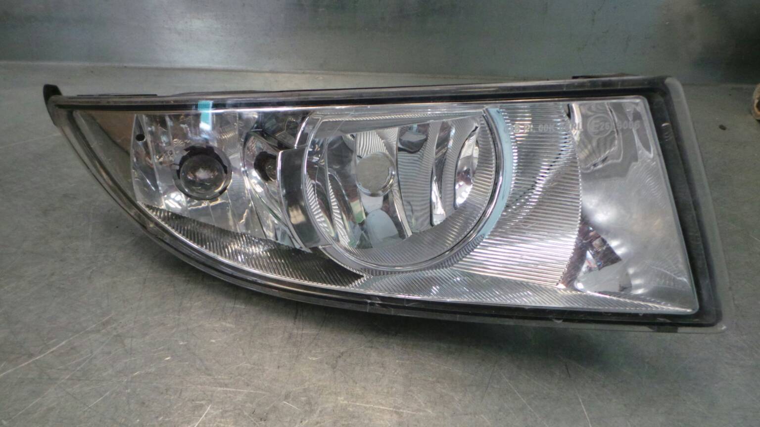 Right front fog light  SKODA Fabia II Hatchback (542, 5J)