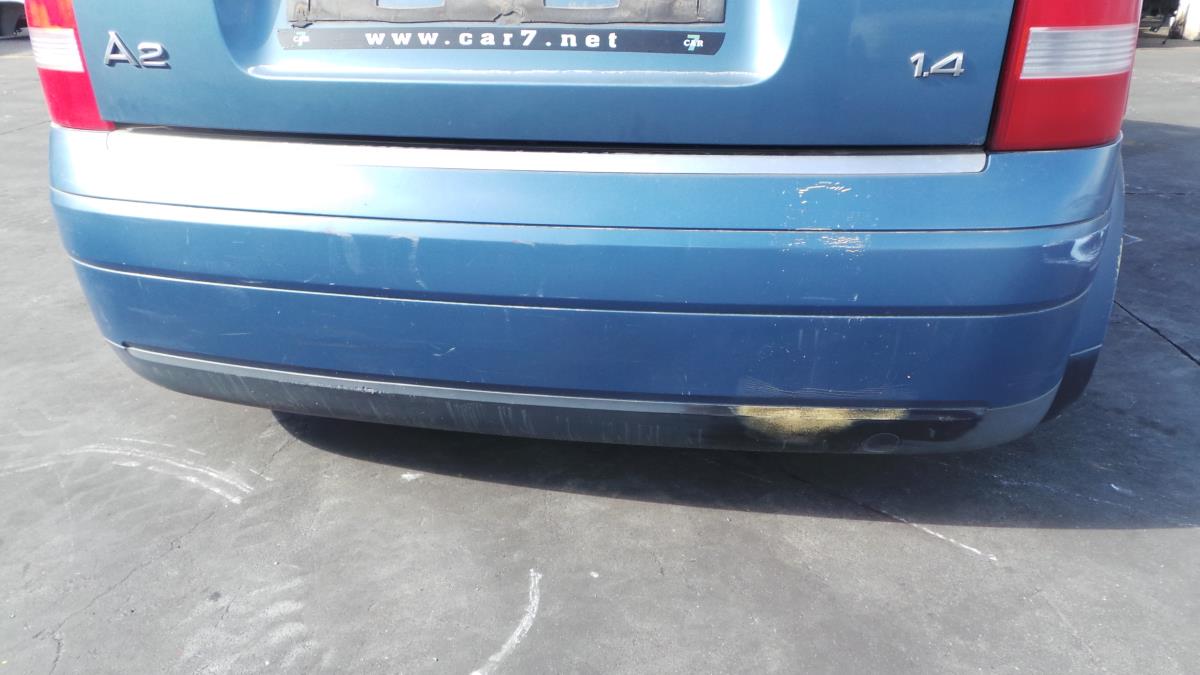 Pára-choques trás AUDI A2 (8Z0)