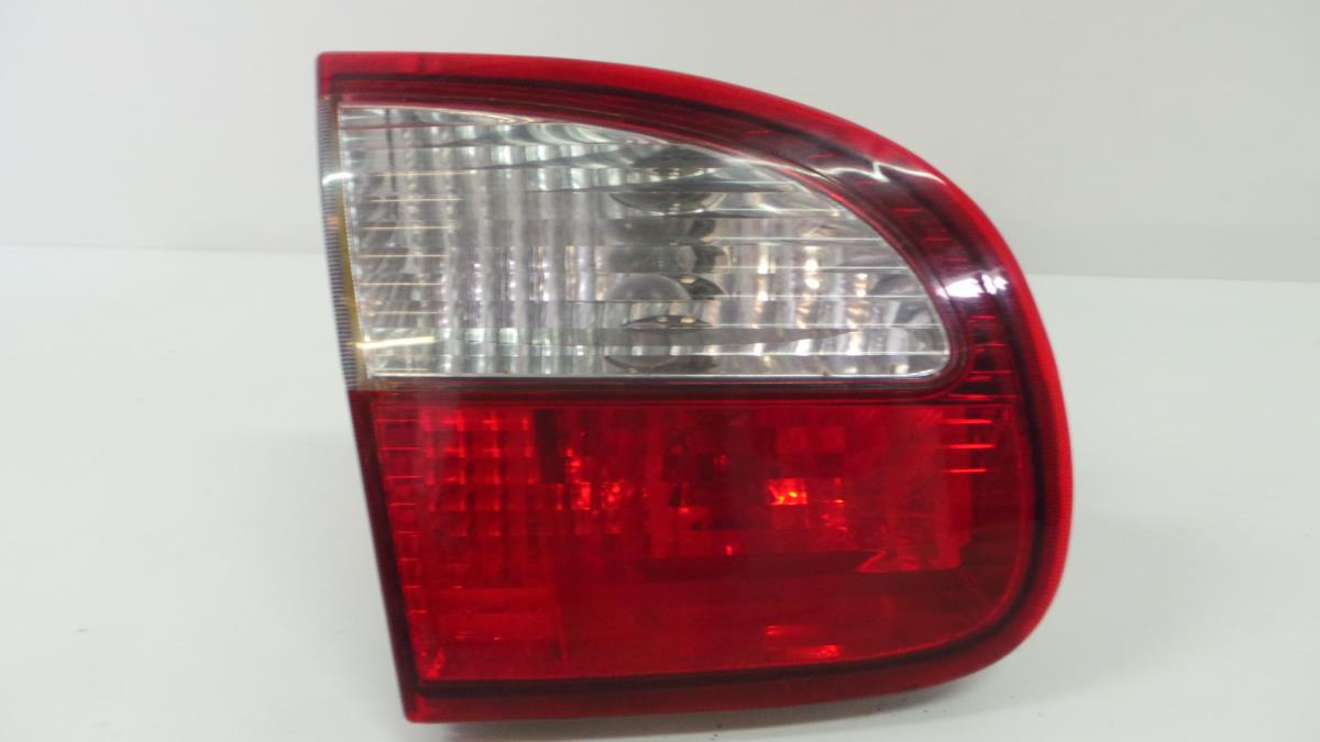 Farolim da mala esquerdo DAEWOO Lanos (KLAT)