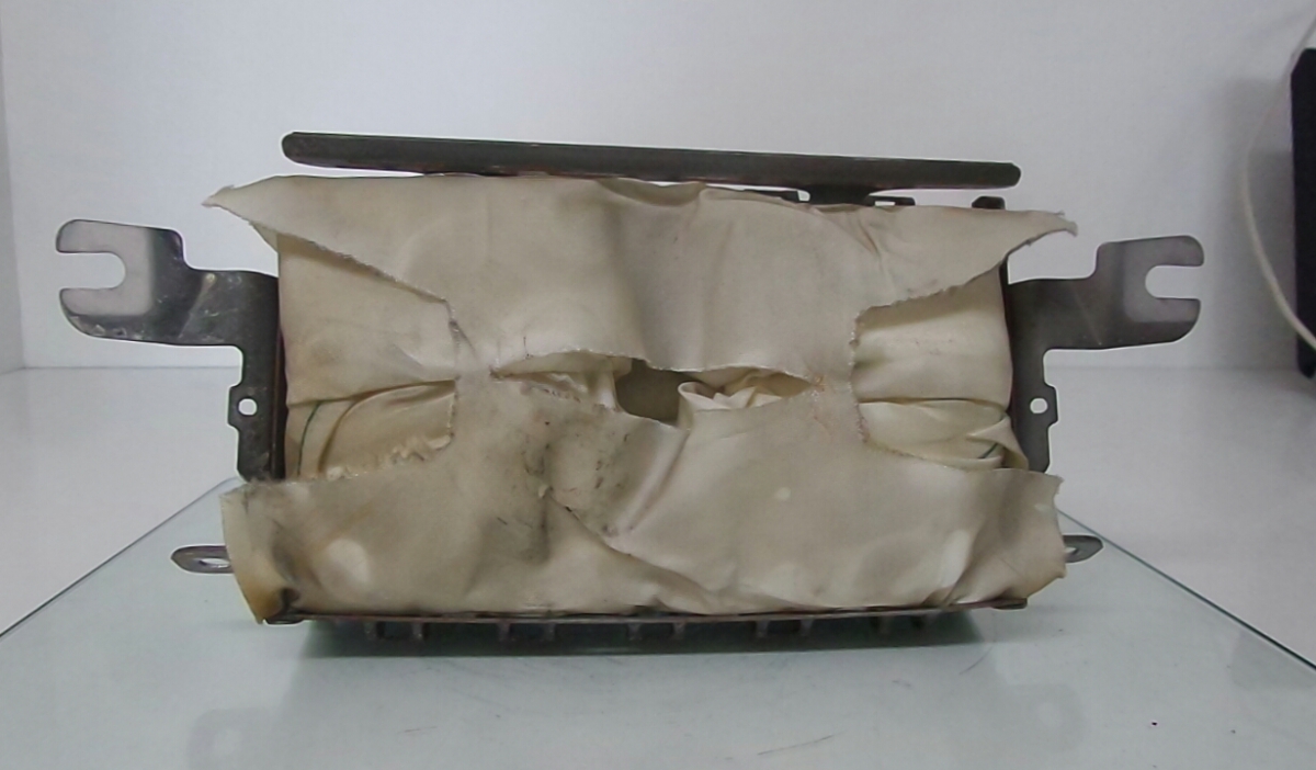 Airbag passageiro MITSUBISHI Pajero III (V6_W, V7_W)