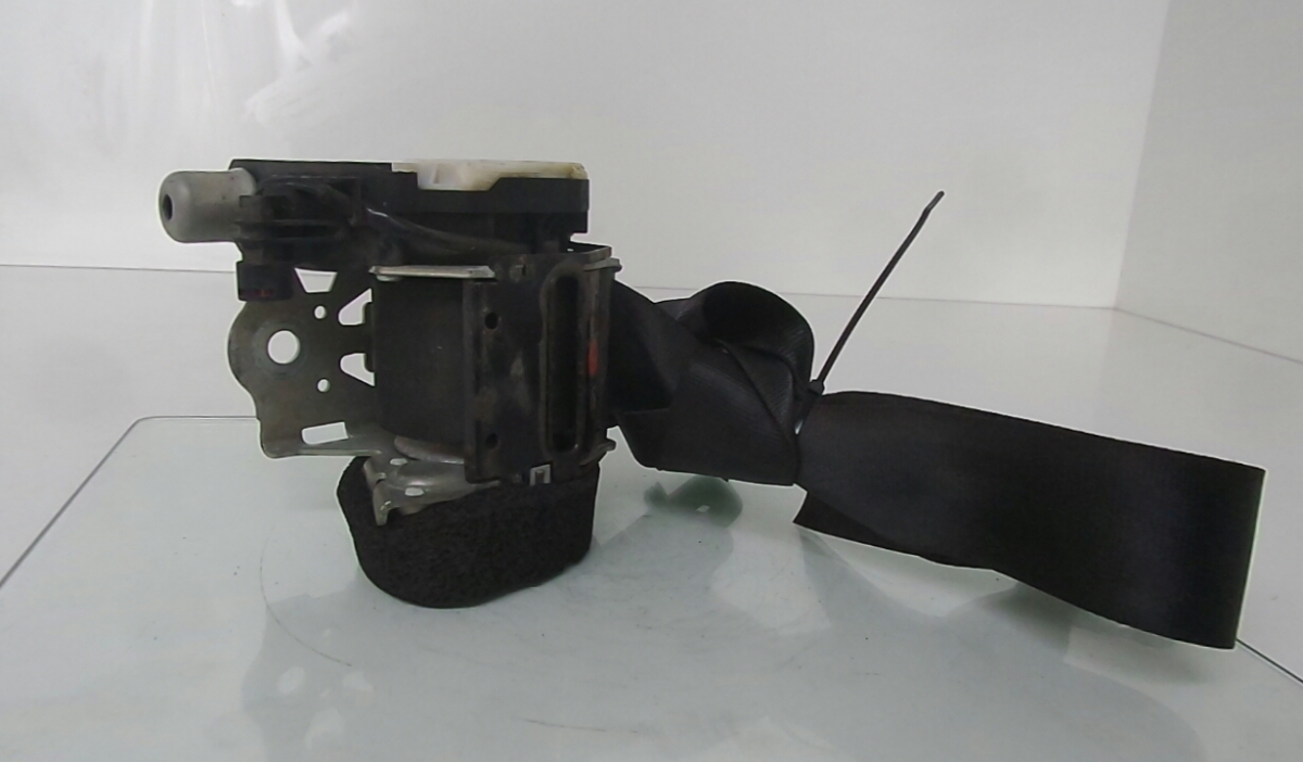 Pré-tensor cinto trás esquerdo VOLVO S60 II (134)