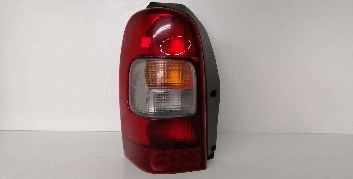 Left Tail light PONTIAC MONTANA