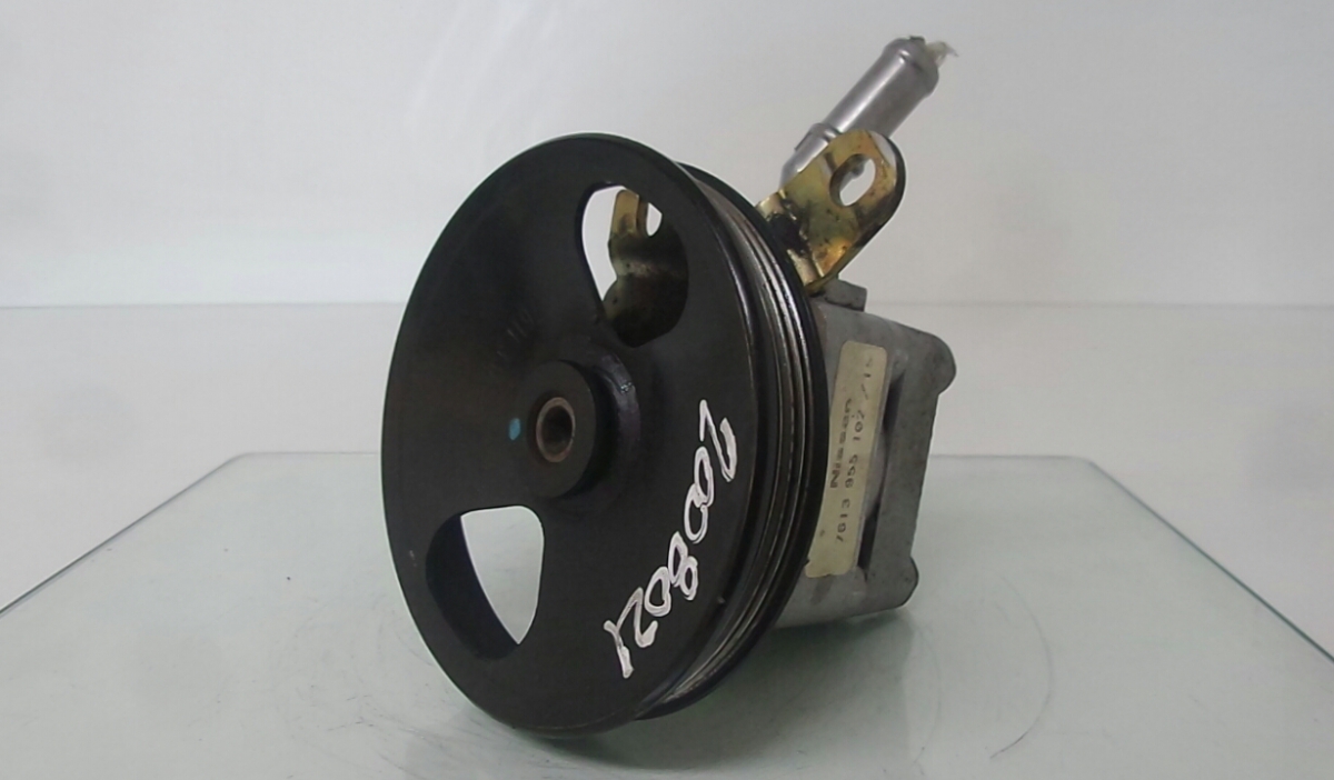 Steering pump NISSAN Primera Sedan (P11)