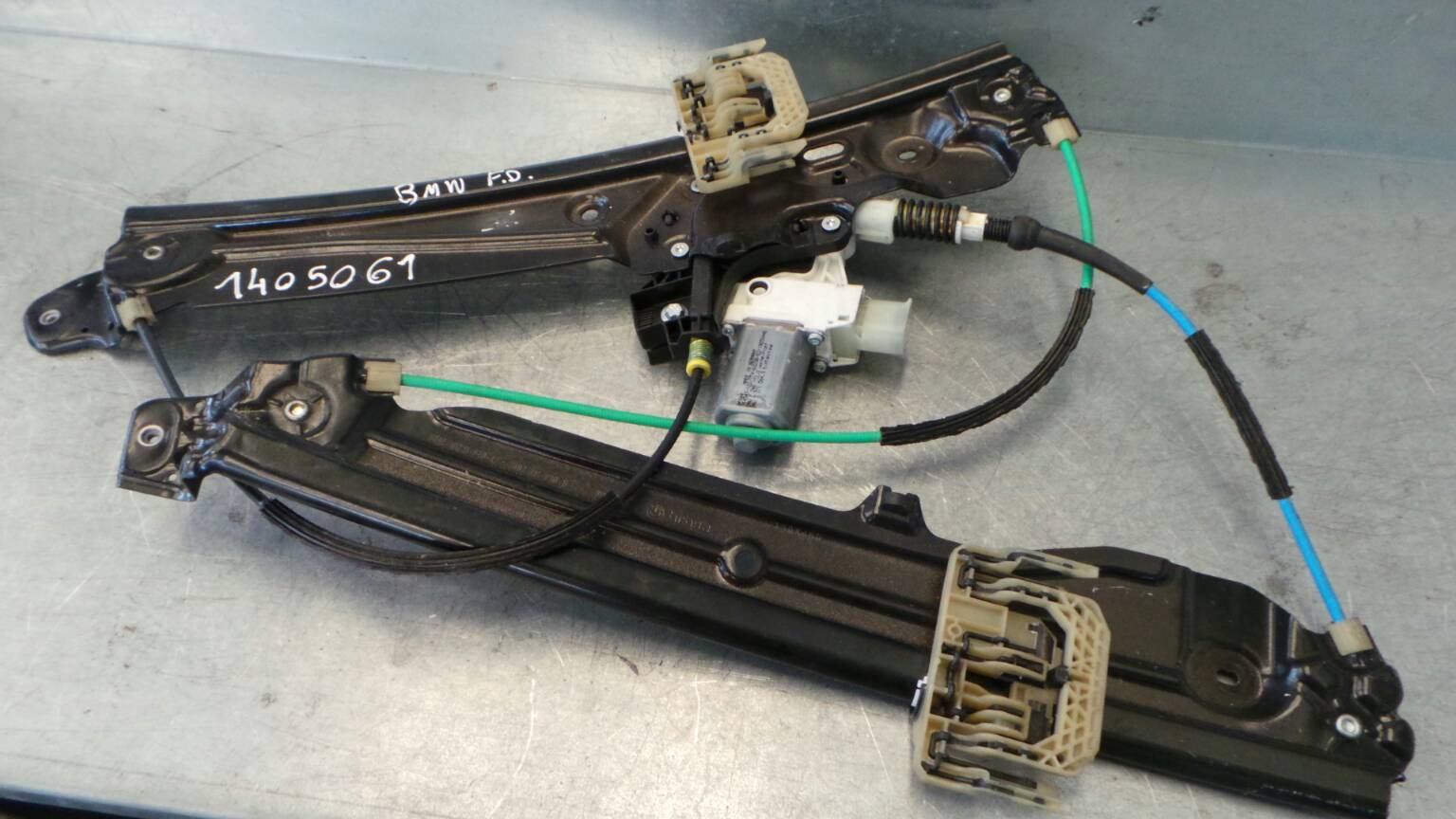 Right front window regulator BMW 5 (F10)