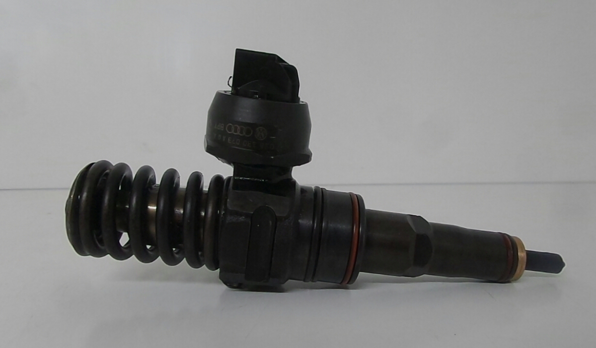 Injetor AUDI A3 (8L1)