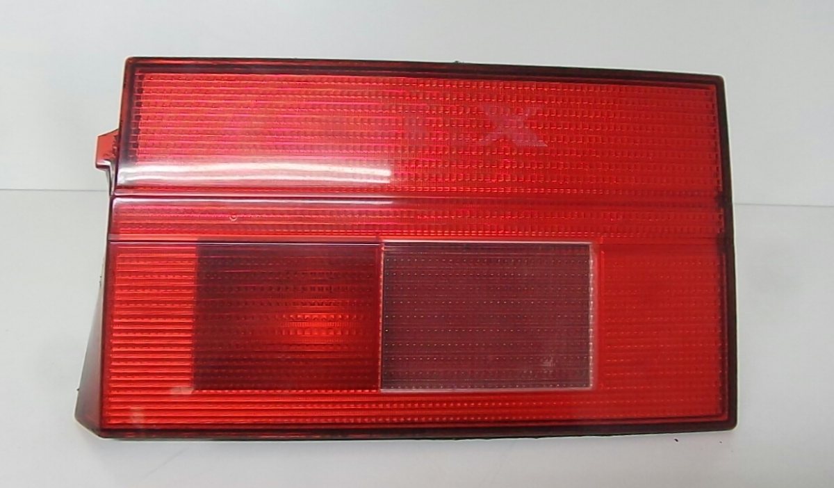 Farolim da mala direito SEAT Toledo I (1L)