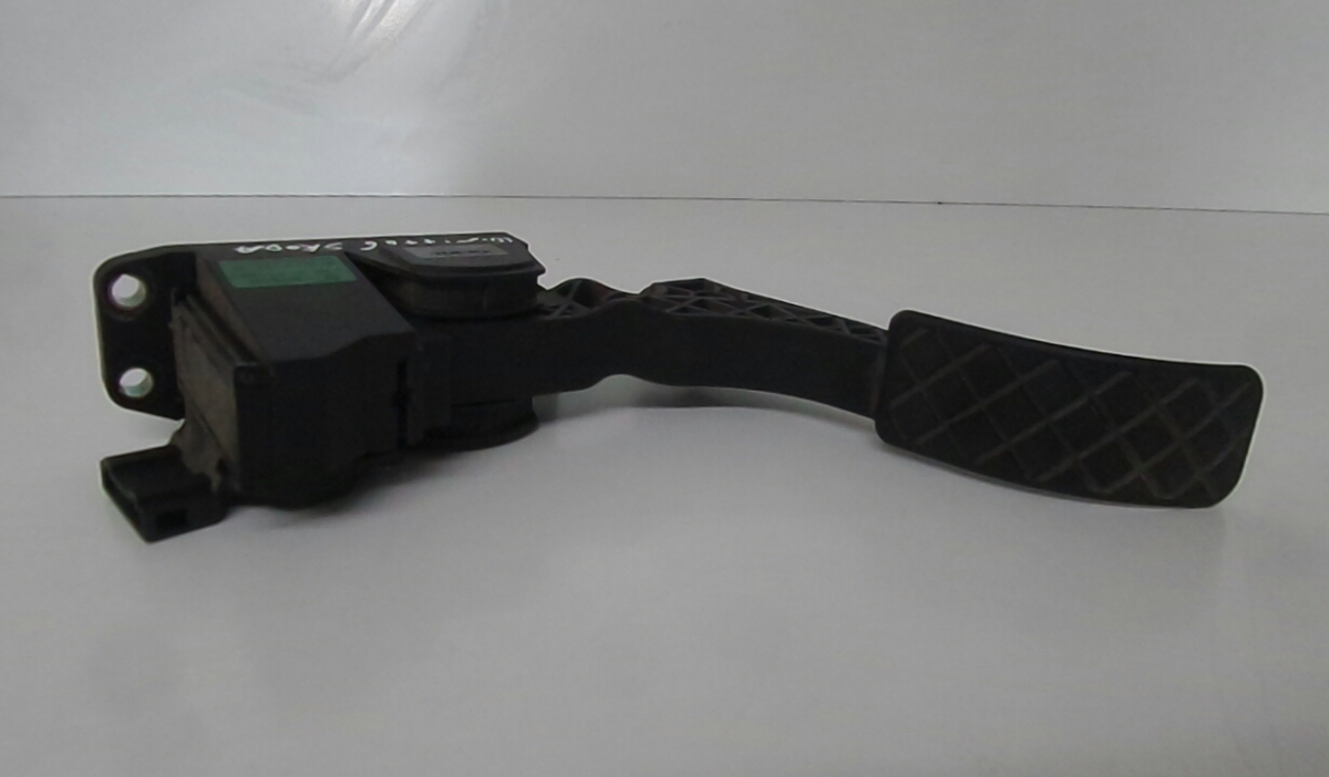Accelerator Pedal SKODA Fabia I Break (6Y5)
