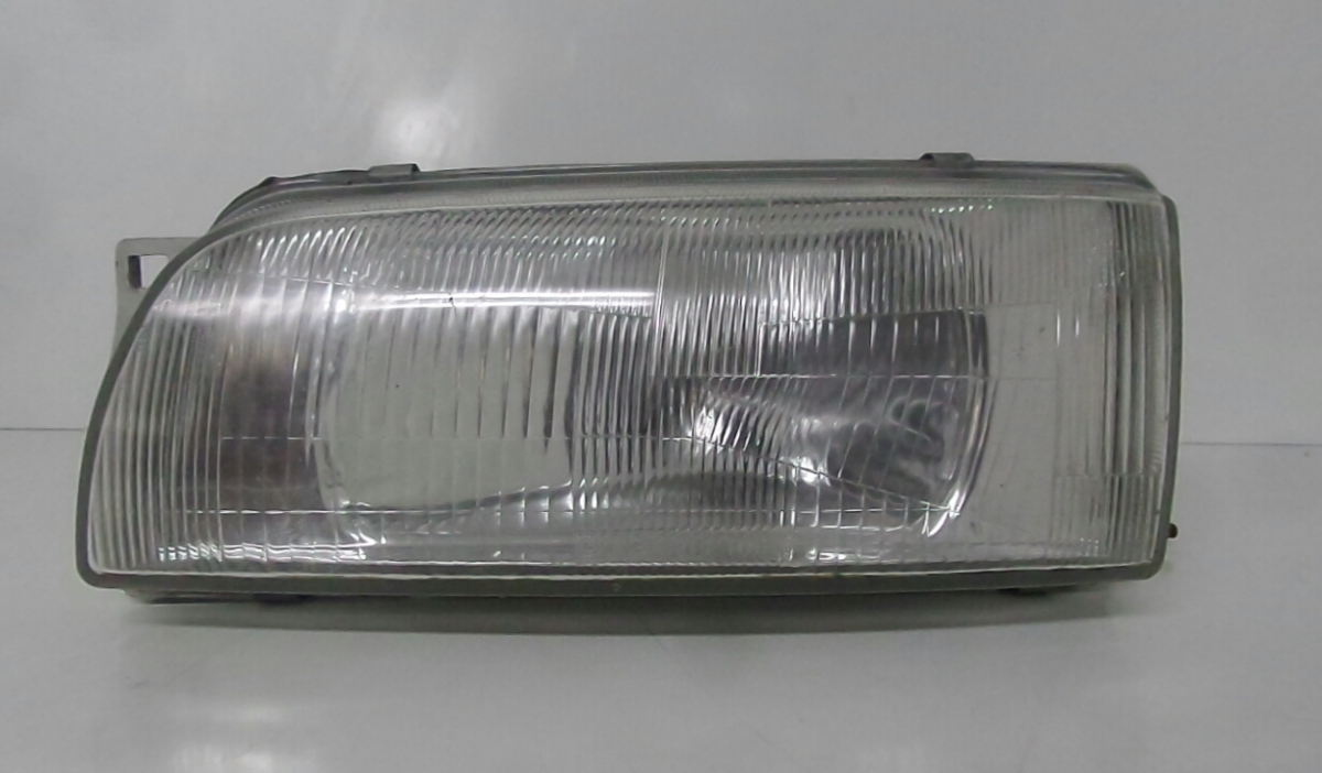 Ótica / farol esquerda MITSUBISHI Lancer V Sedan (CB_A, CD_A, CE_A)